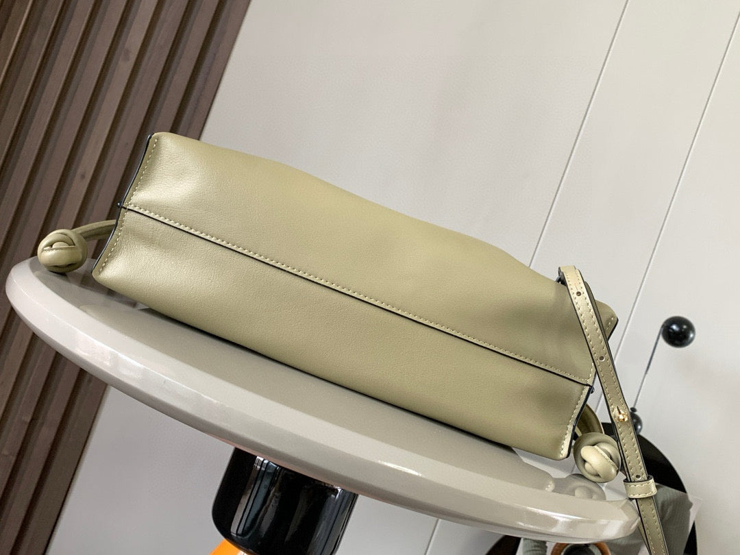 LuxluxHouse Best Quality Bags Loewe