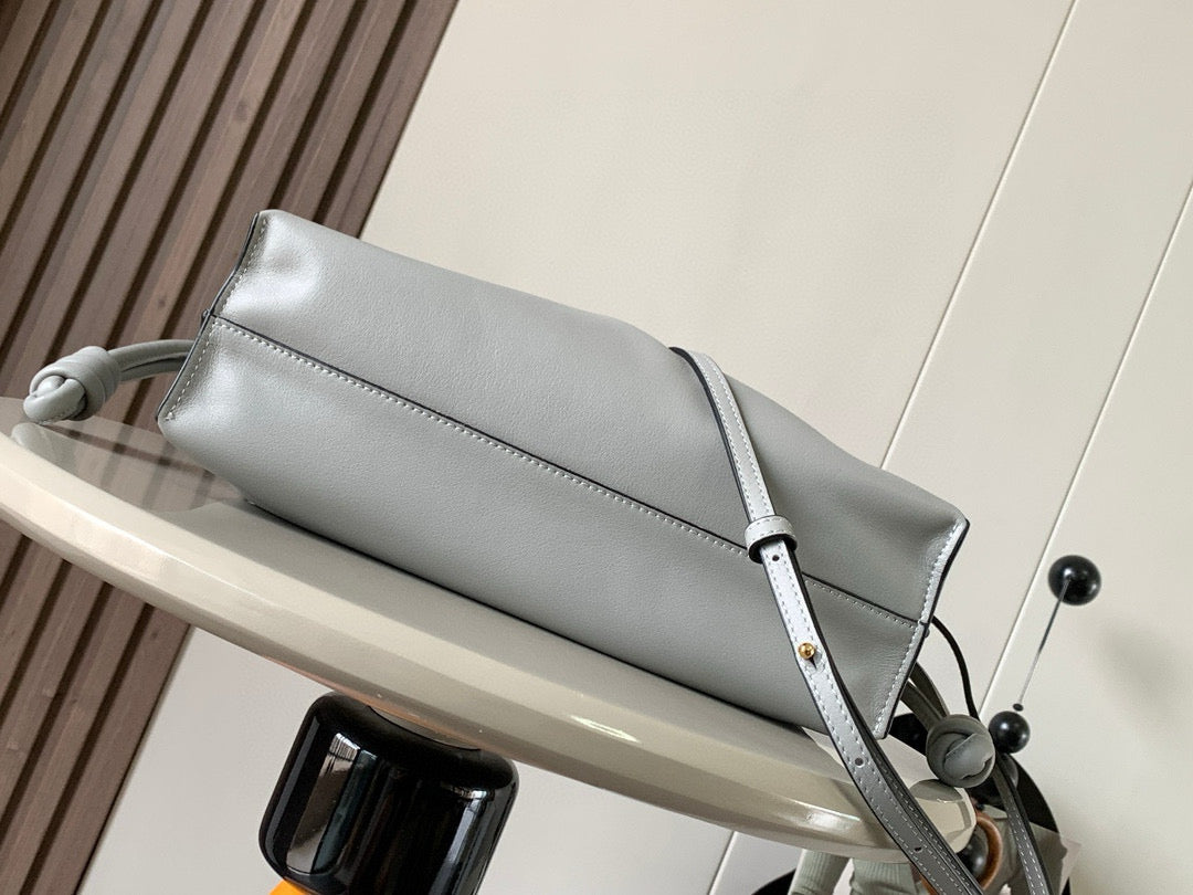 LuxluxHouse Best Quality Bags Loewe