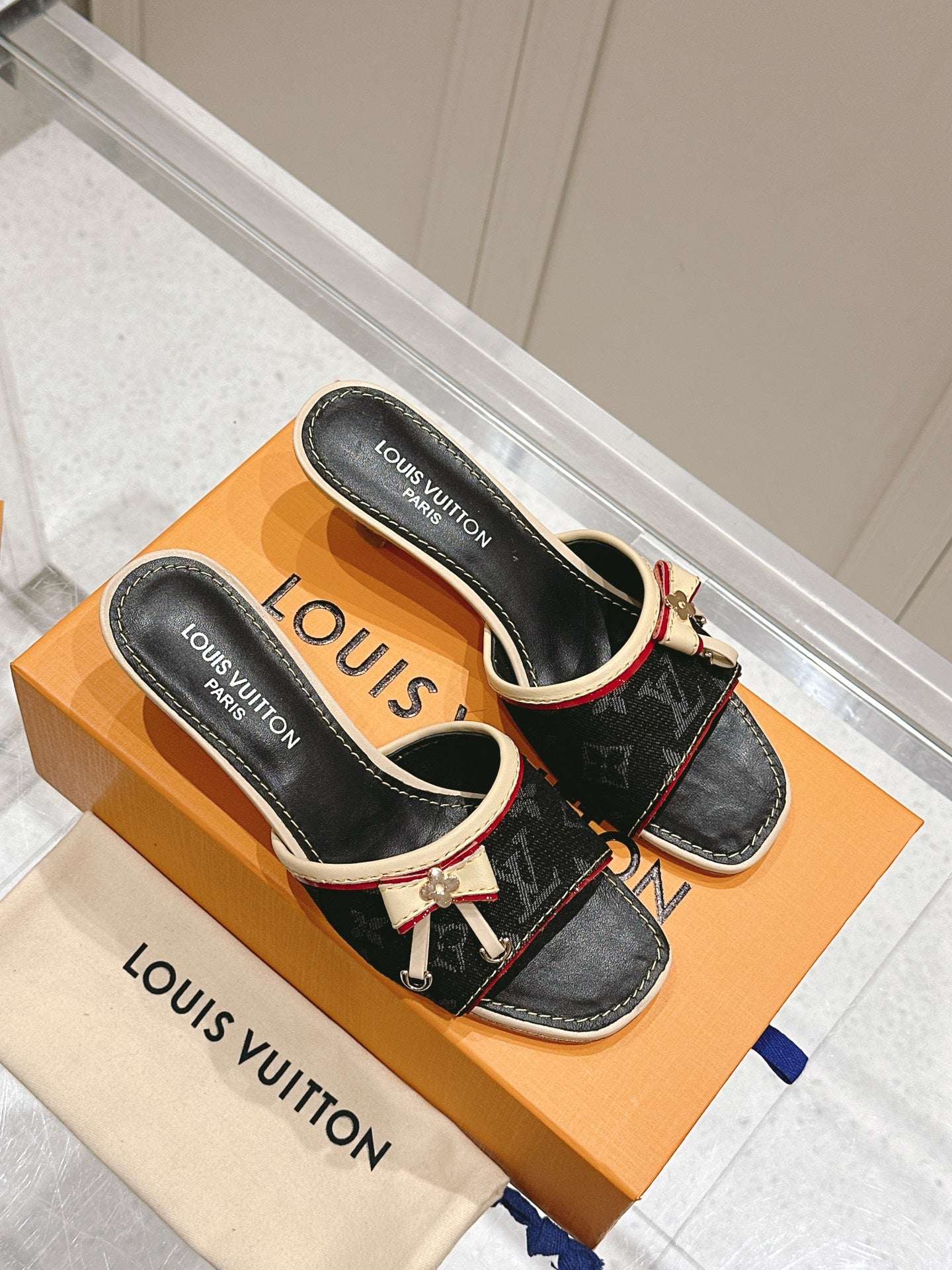 LuxluxHouse Best Quality Women Shoes Louis Vuitton