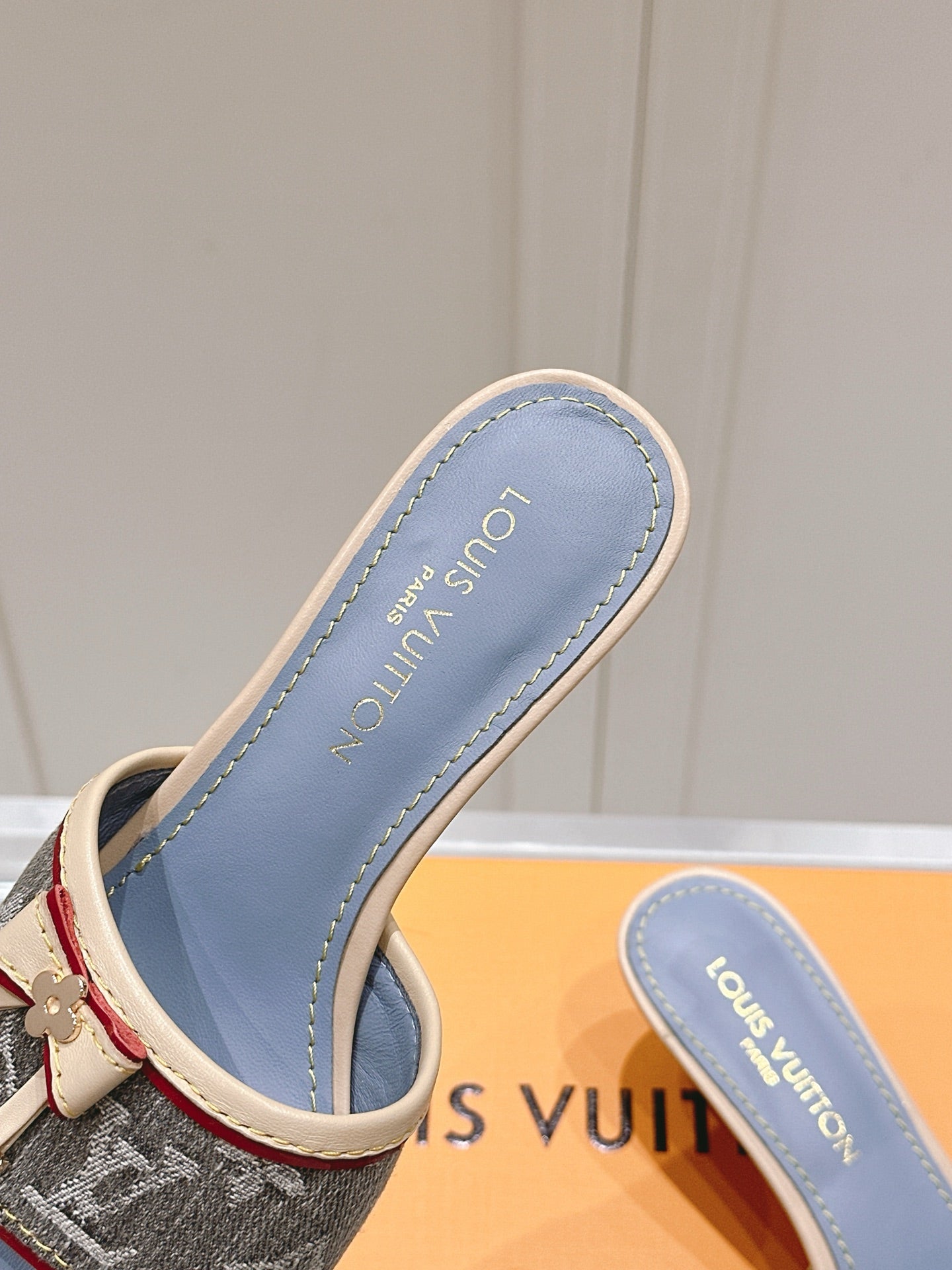 LuxluxHouse Best Quality Women Shoes Louis Vuitton