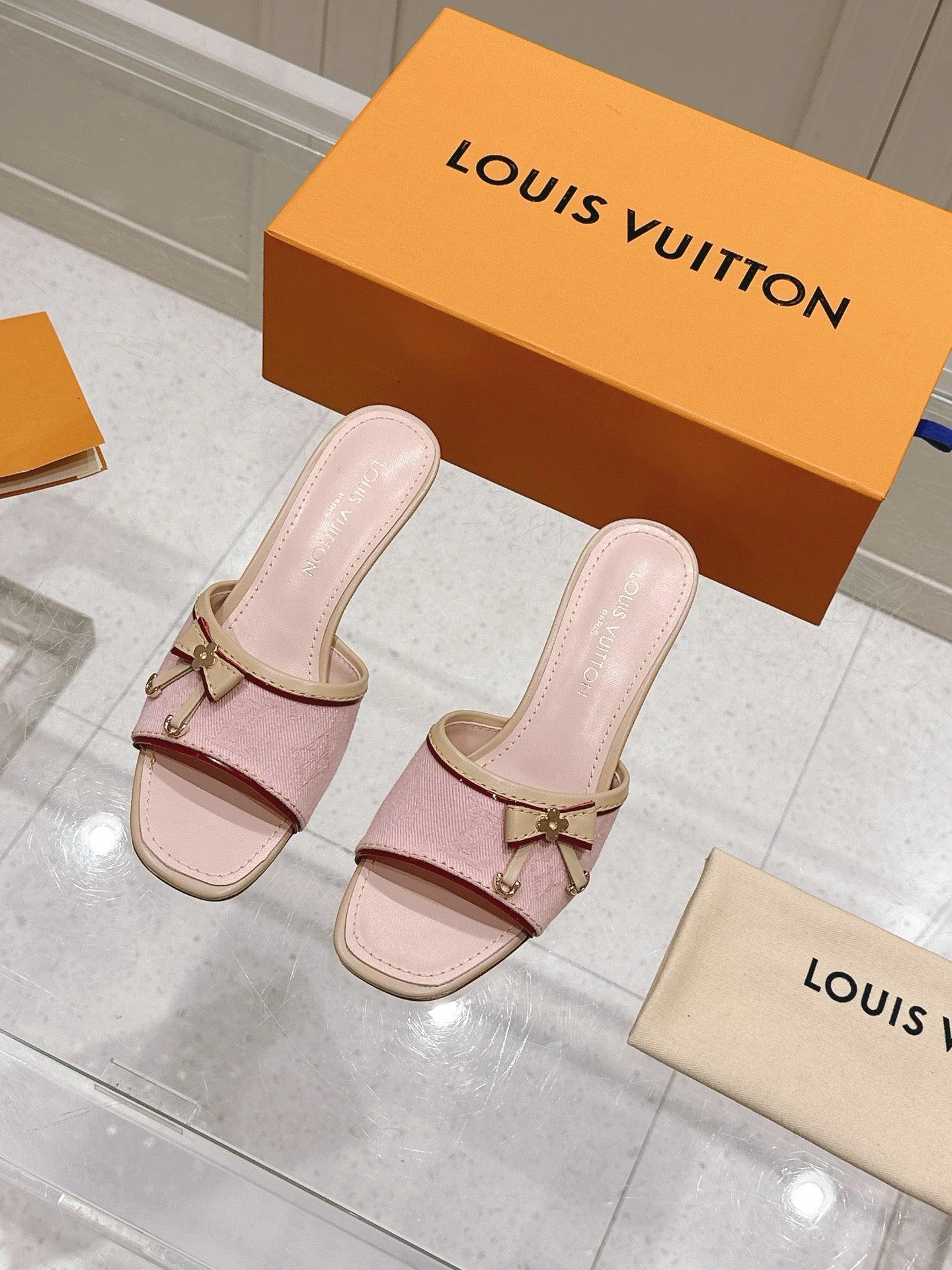 LuxluxHouse Best Quality Women Shoes Louis Vuitton