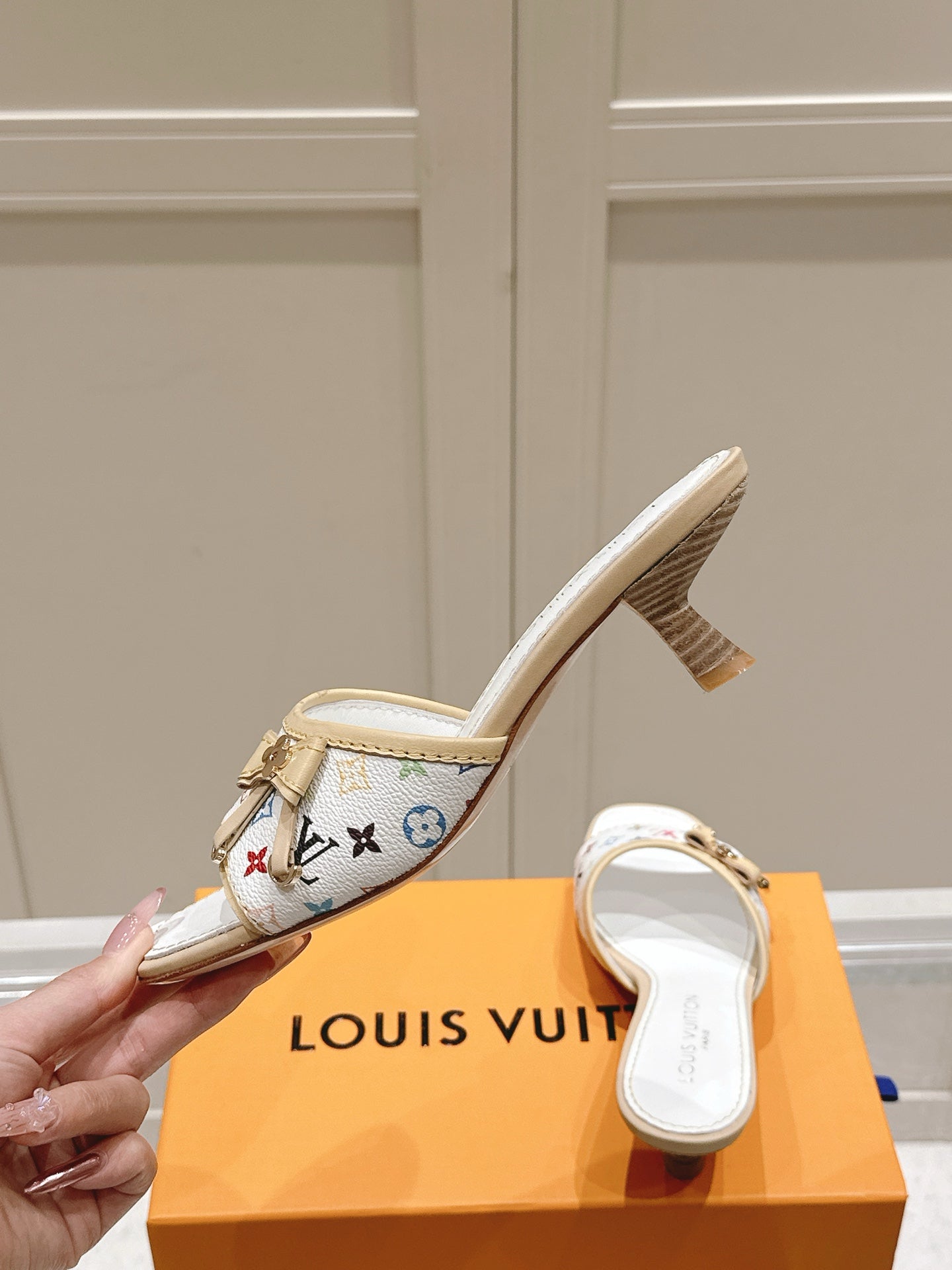 LuxluxHouse Best Quality Women Shoes Louis Vuitton