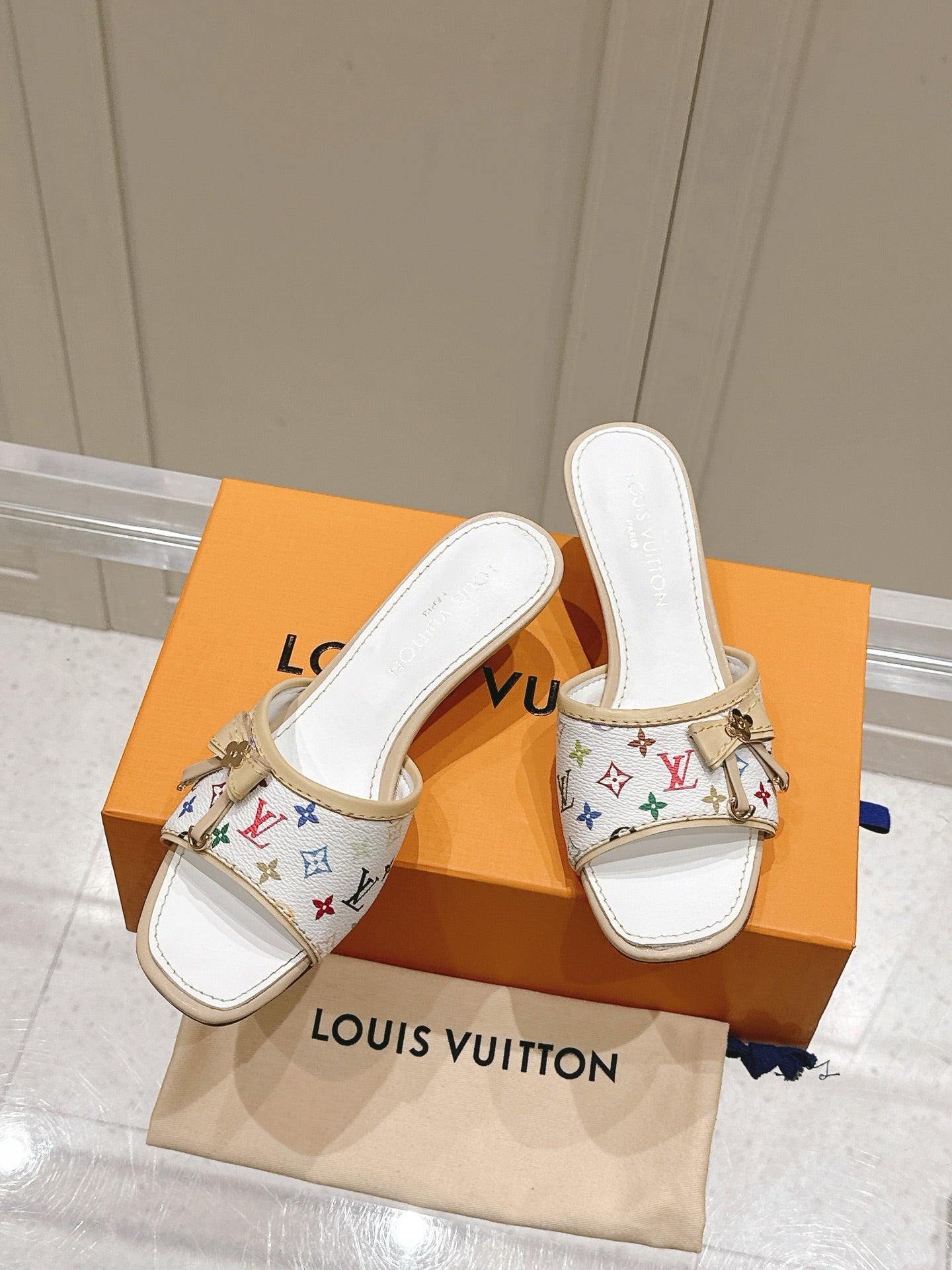 LuxluxHouse Best Quality Women Shoes Louis Vuitton