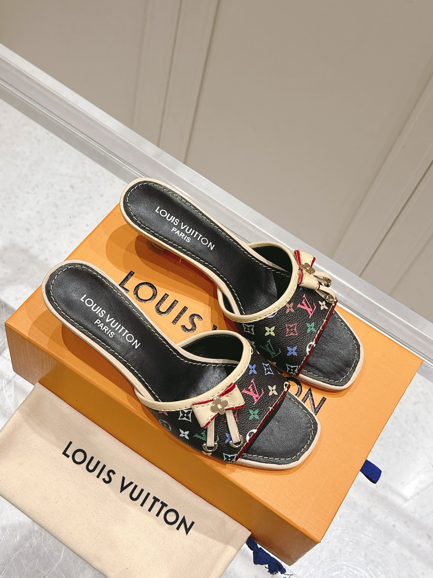 LuxluxHouse Best Quality Women Shoes Louis Vuitton