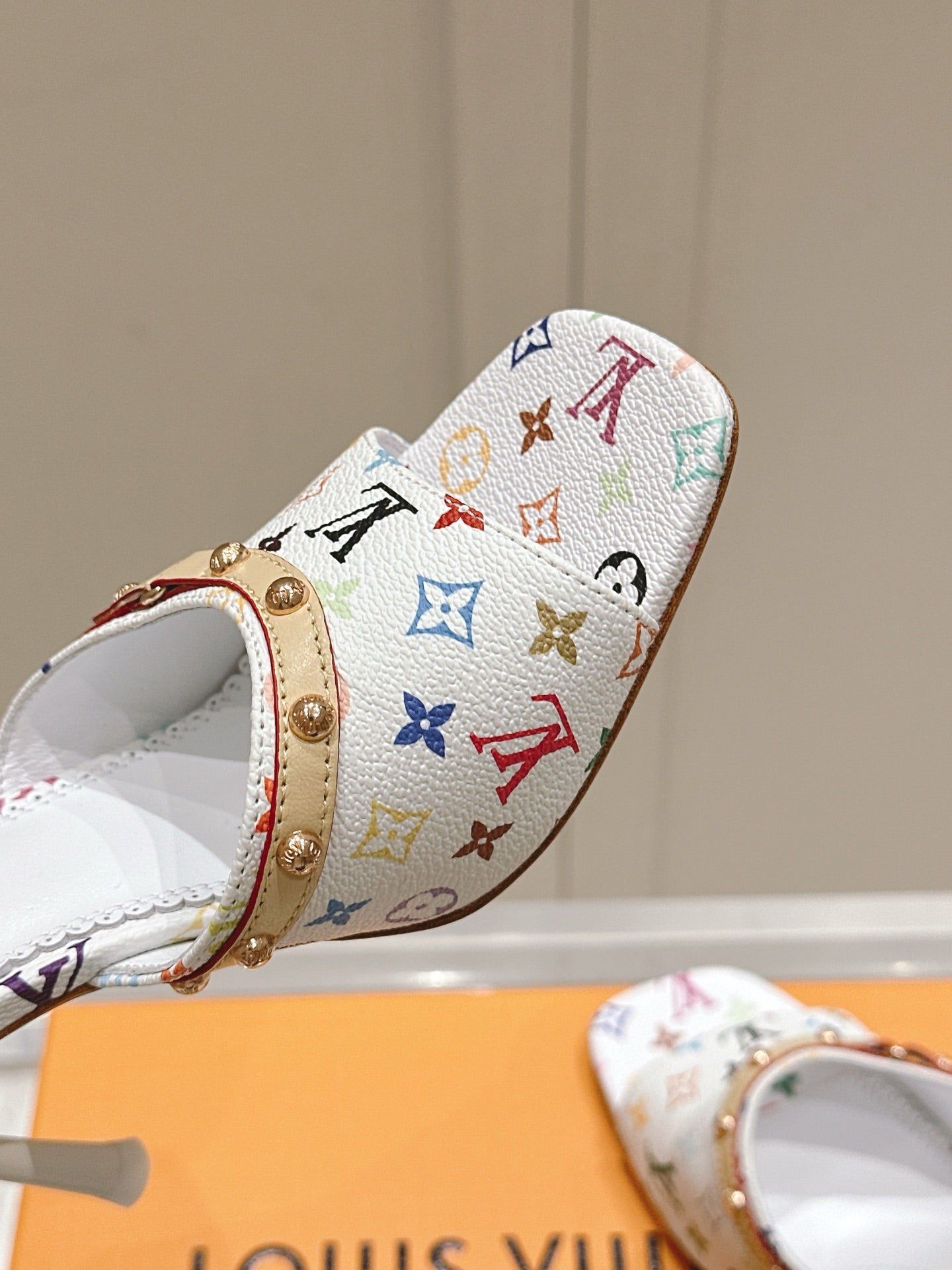 LuxluxHouse Best Quality Women Shoes Louis Vuitton