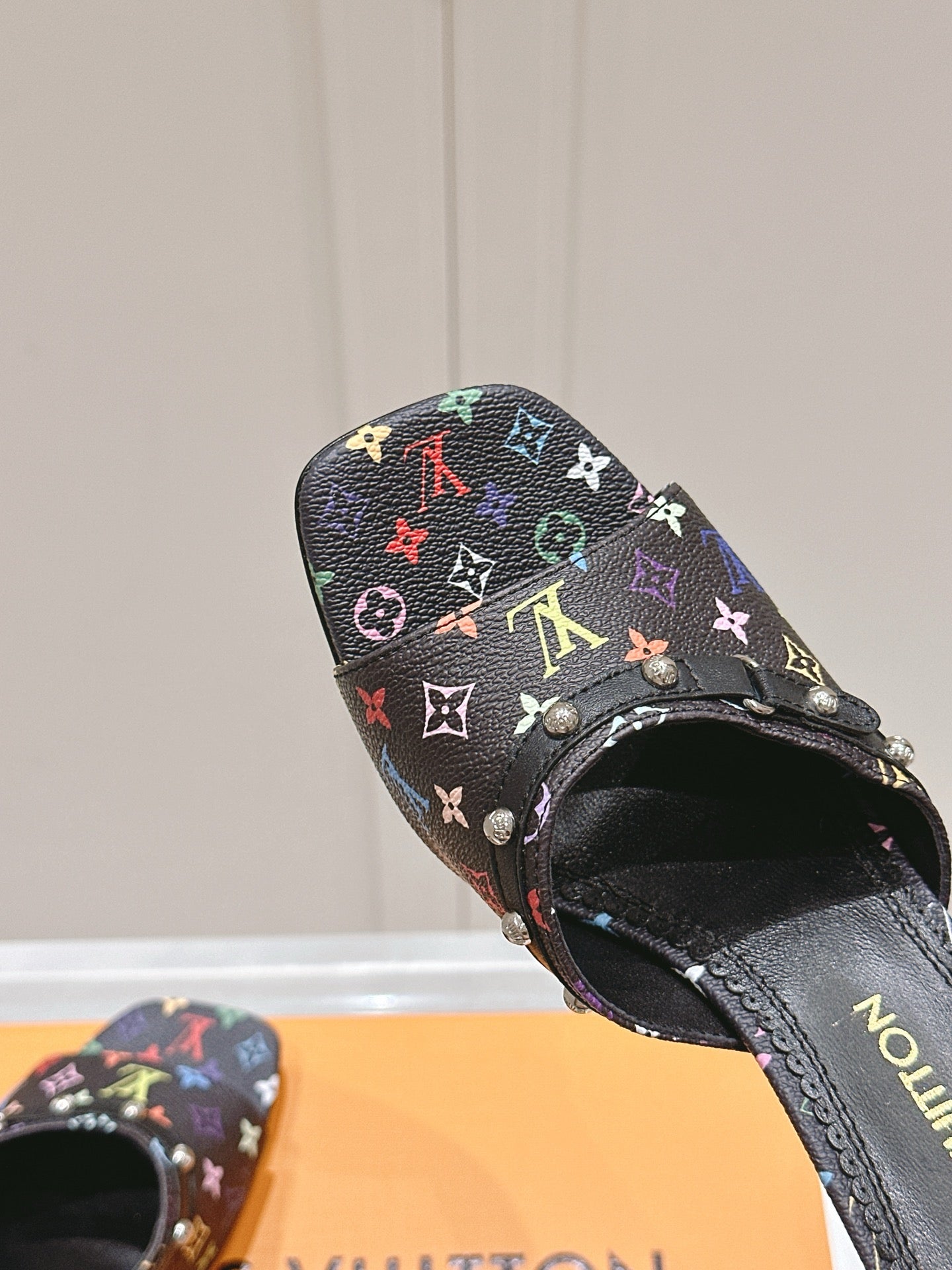 LuxluxHouse Best Quality Women Shoes Louis Vuitton