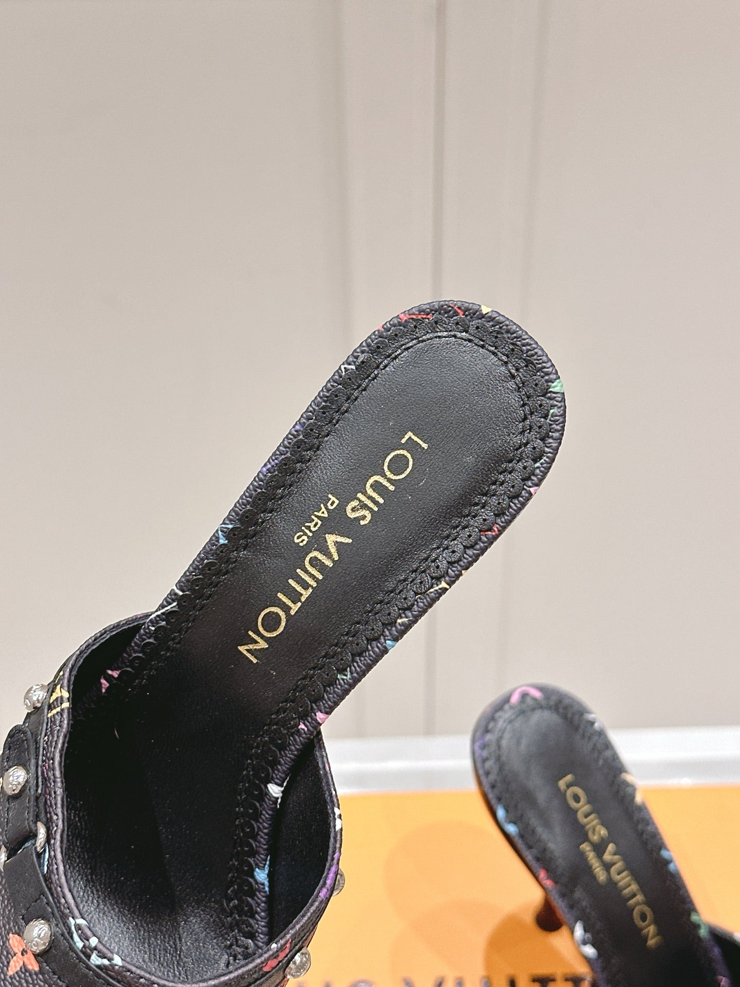 LuxluxHouse Best Quality Women Shoes Louis Vuitton