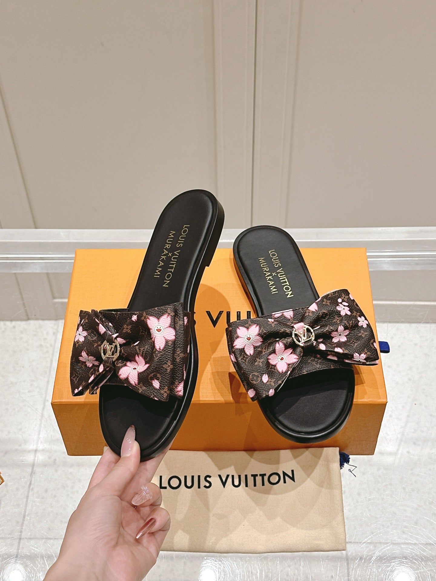 LuxluxHouse Best Quality Women Shoes Louis Vuitton