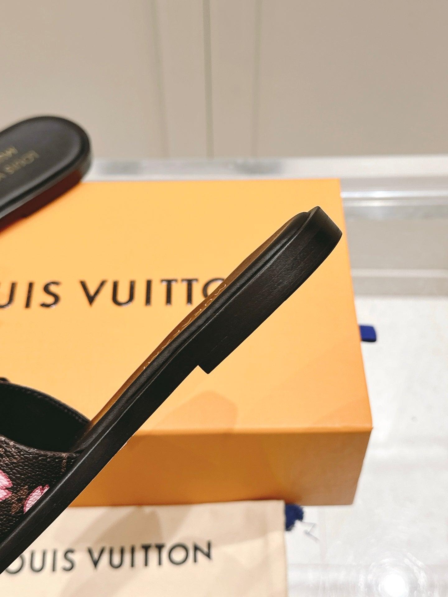 LuxluxHouse Best Quality Women Shoes Louis Vuitton