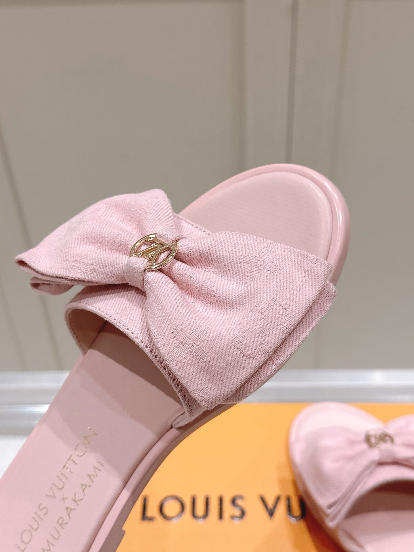 LuxluxHouse Best Quality Women Shoes Louis Vuitton