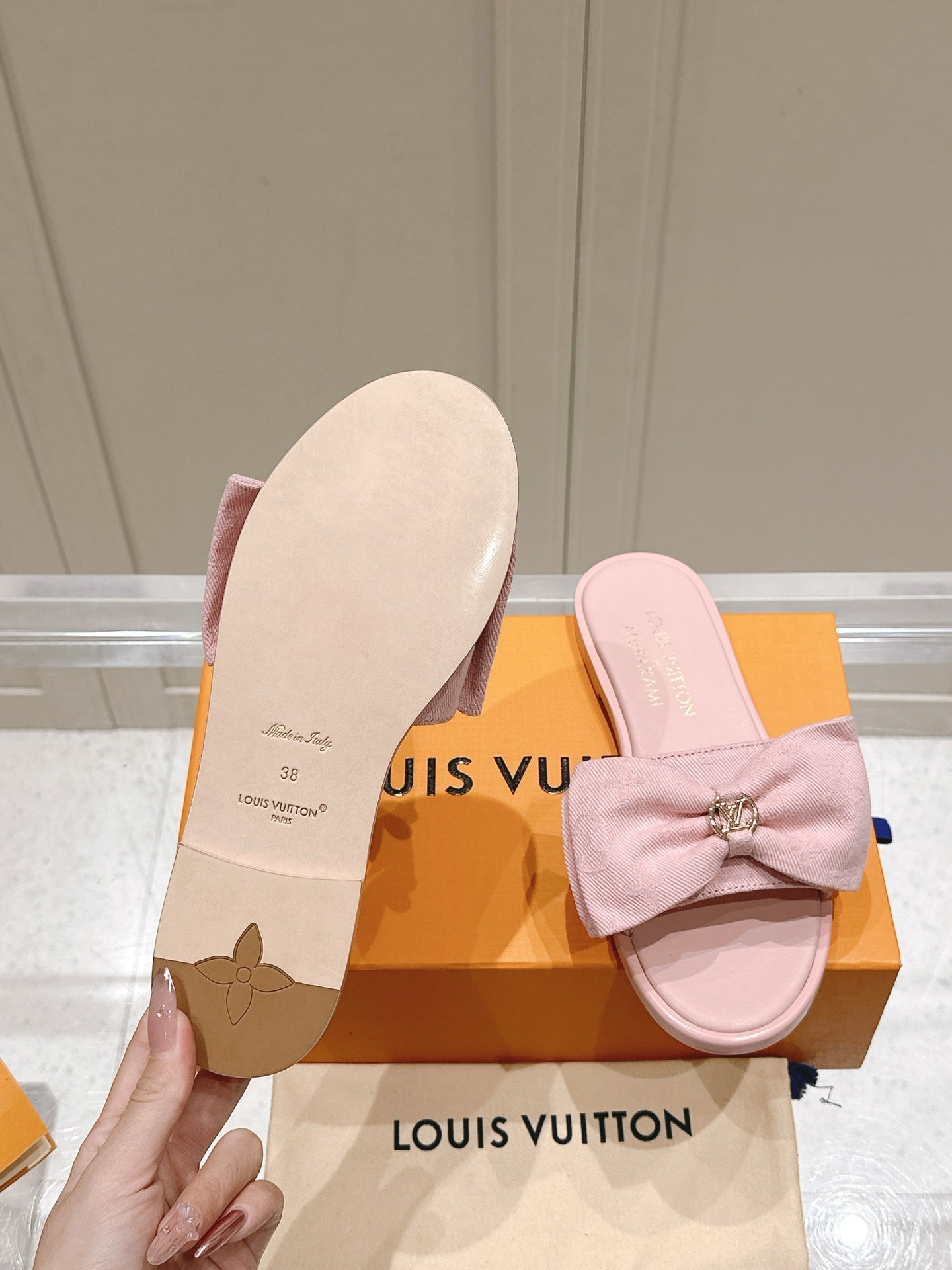 LuxluxHouse Best Quality Women Shoes Louis Vuitton