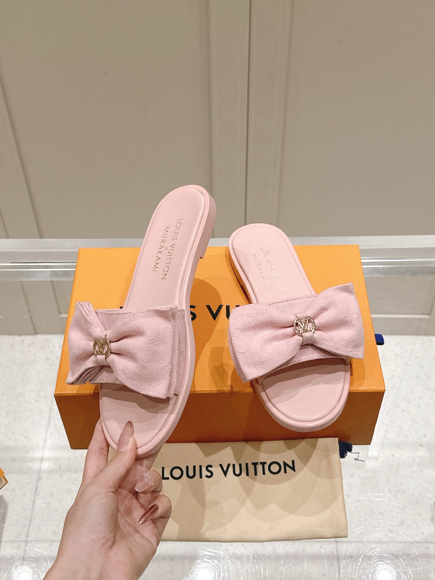 LuxluxHouse Best Quality Women Shoes Louis Vuitton
