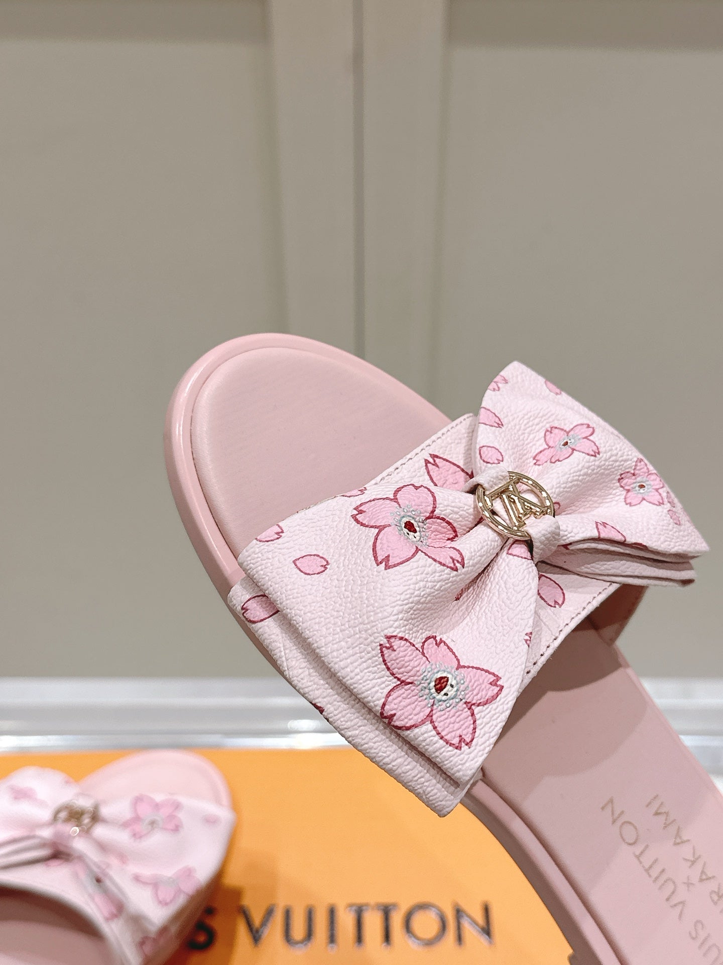 LuxluxHouse Best Quality Women Shoes Louis Vuitton