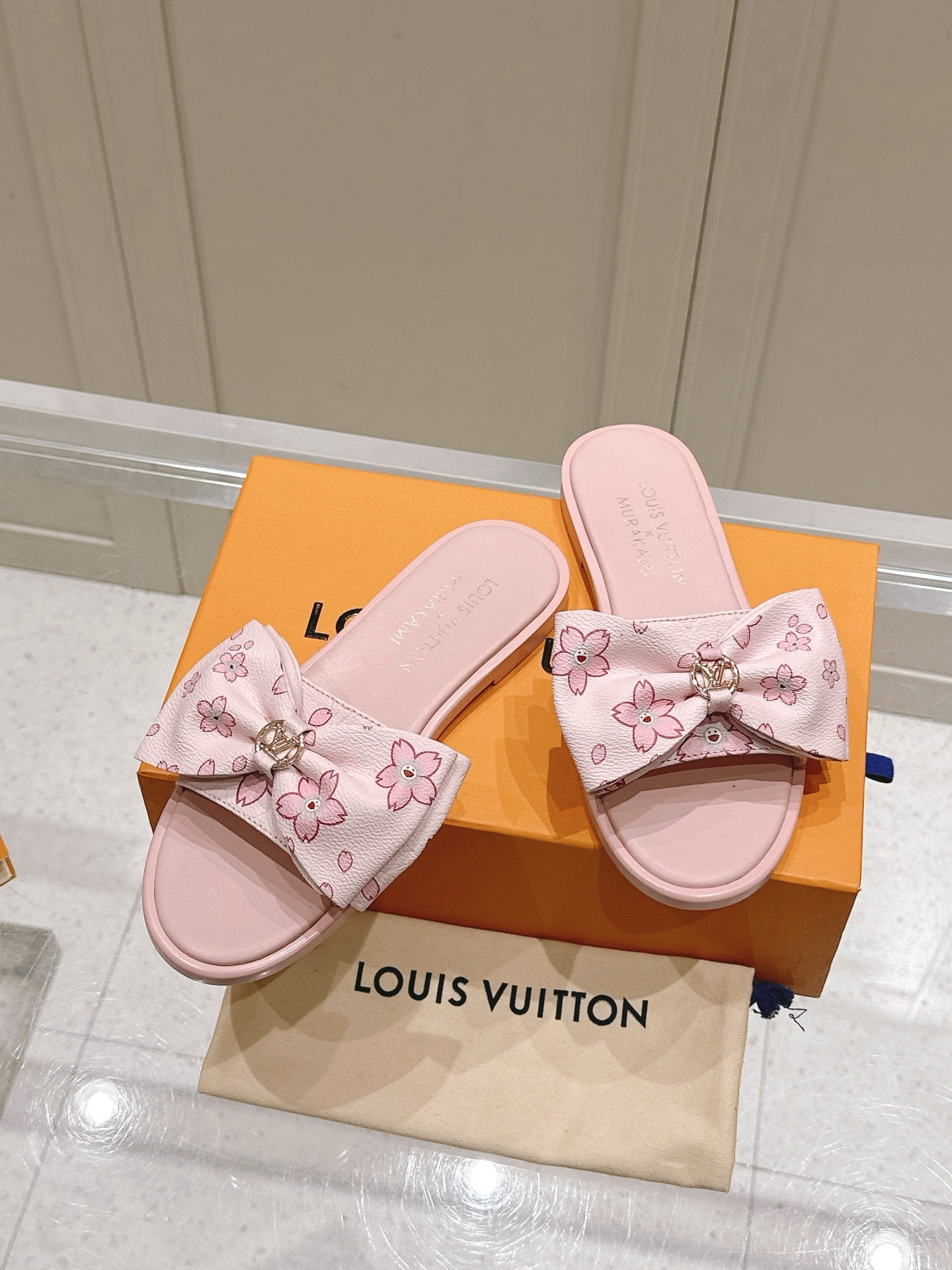 LuxluxHouse Best Quality Women Shoes Louis Vuitton