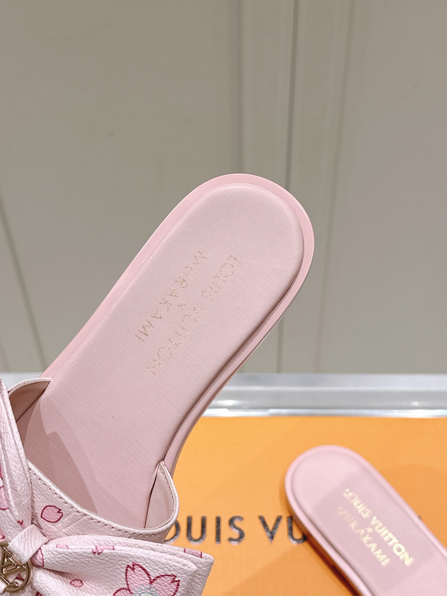 LuxluxHouse Best Quality Women Shoes Louis Vuitton