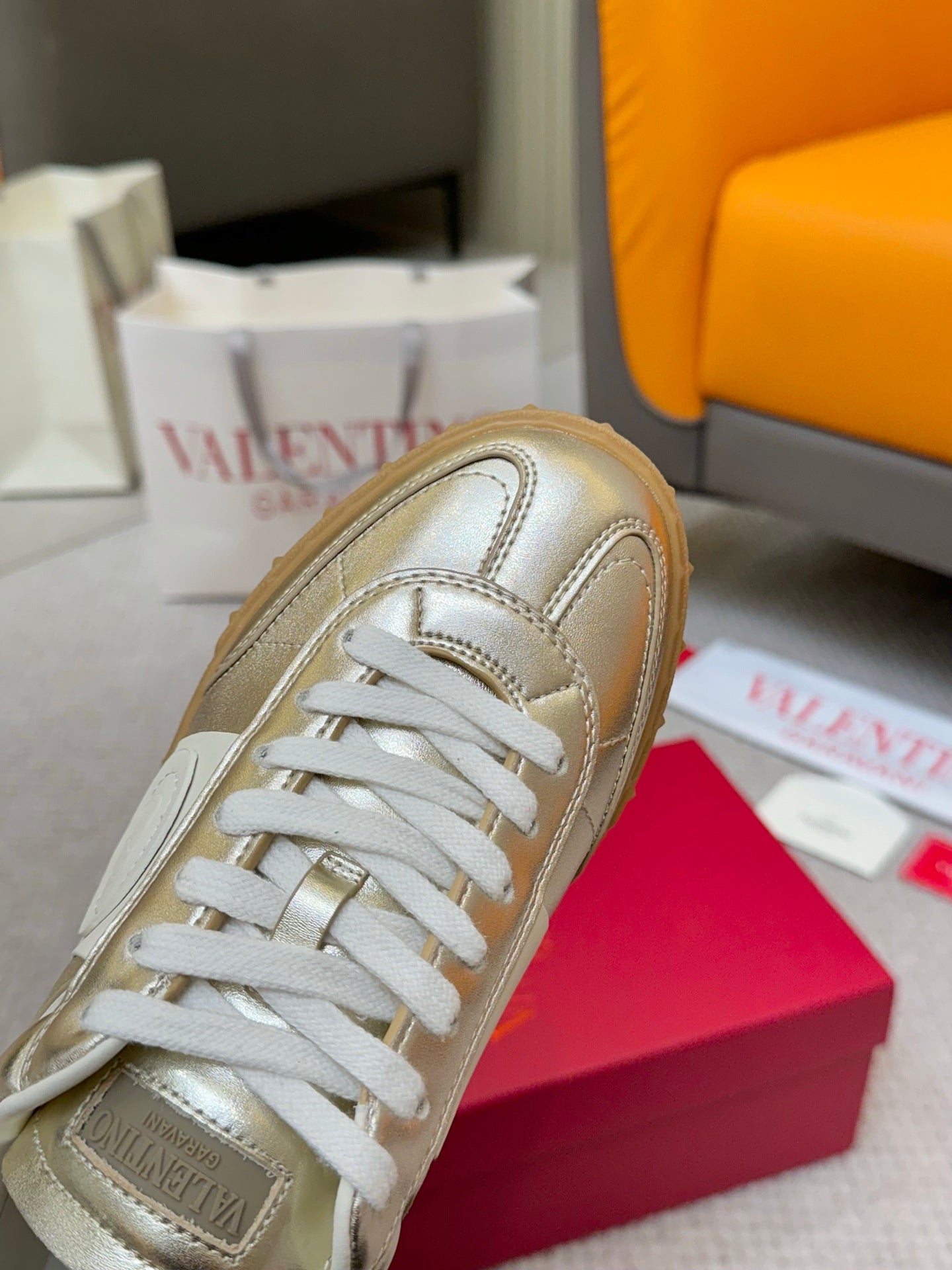 LuxluxHouse Best Quality Shoes Valentino