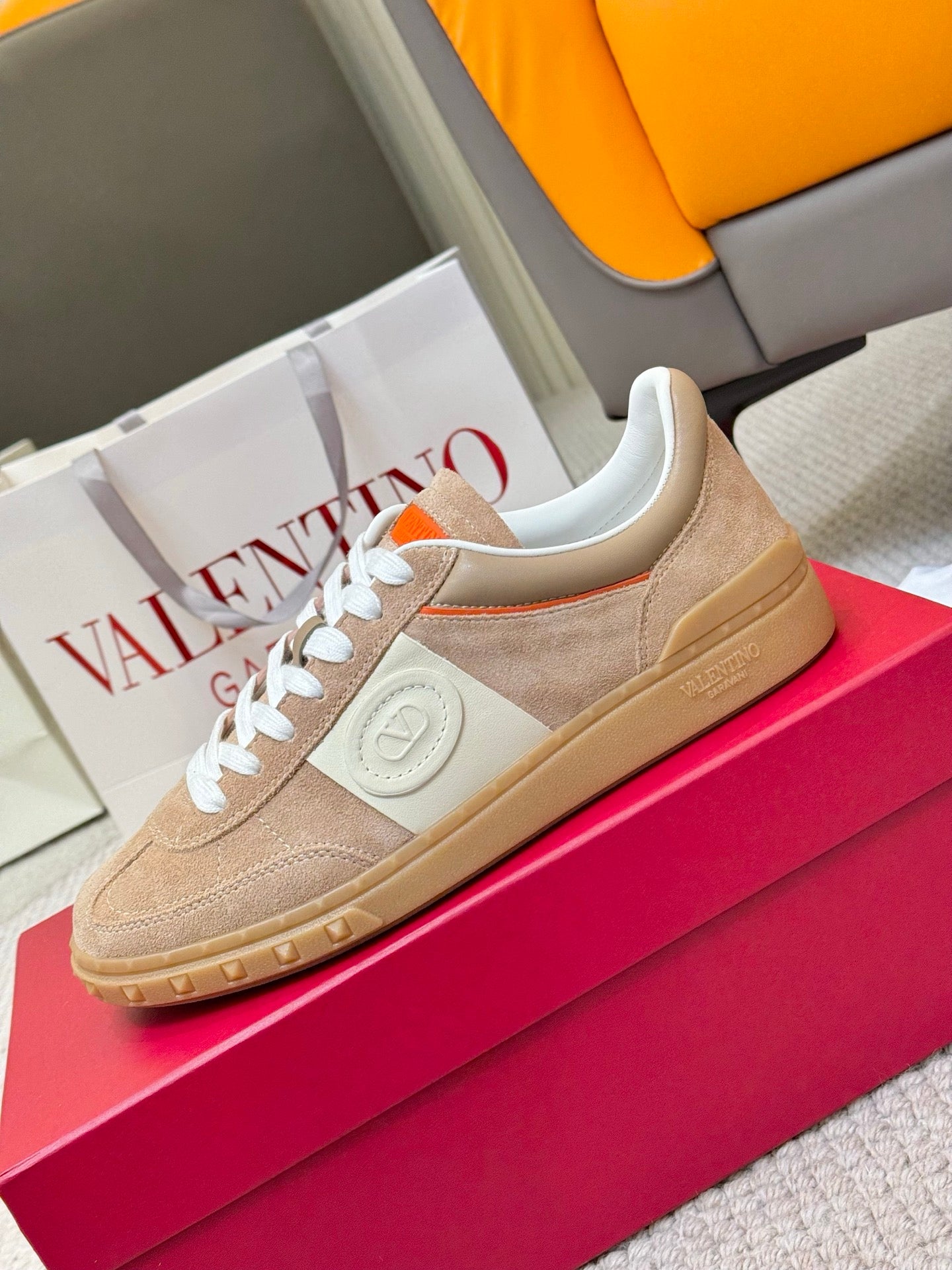 LuxluxHouse Best Quality Shoes Valentino