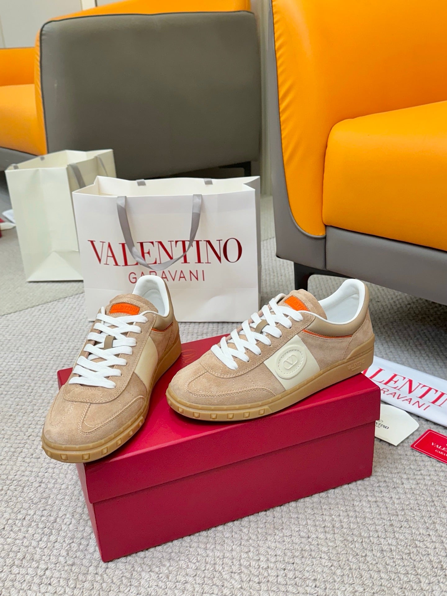 LuxluxHouse Best Quality Shoes Valentino