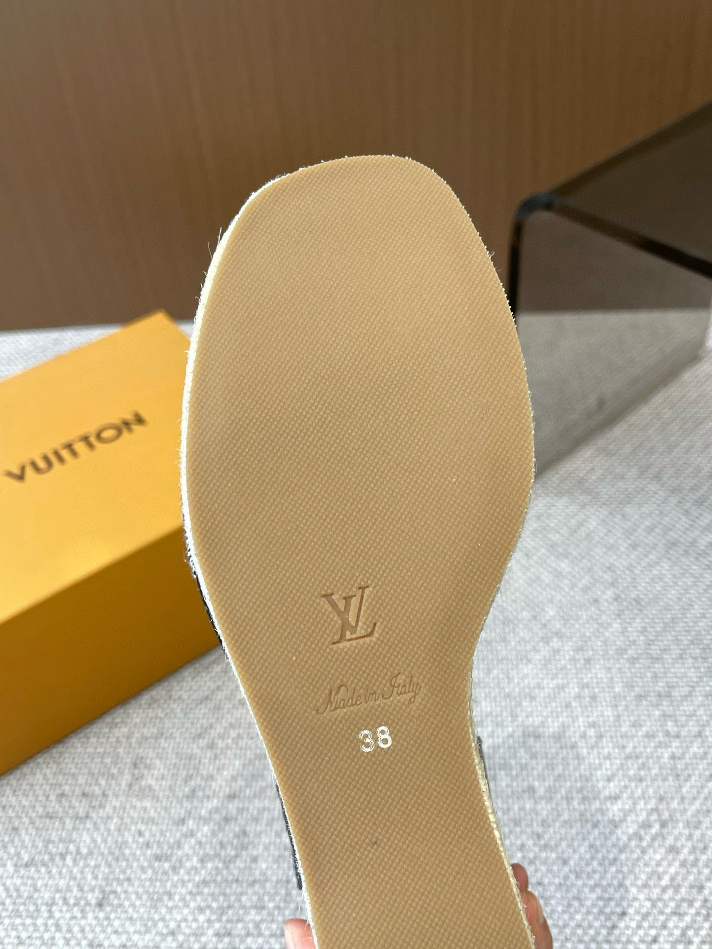 LuxluxHouse Best Quality Women Shoes Louis Vuitton