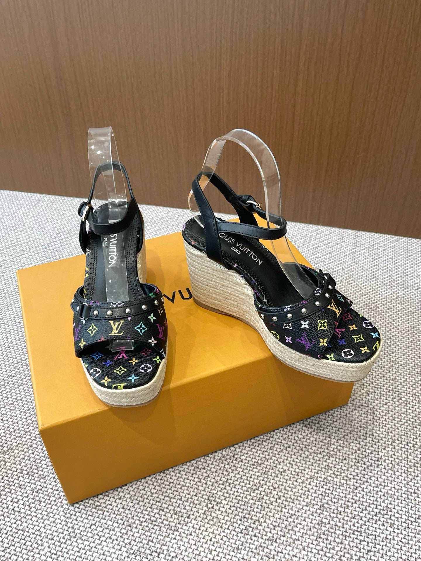 LuxluxHouse Best Quality Women Shoes Louis Vuitton
