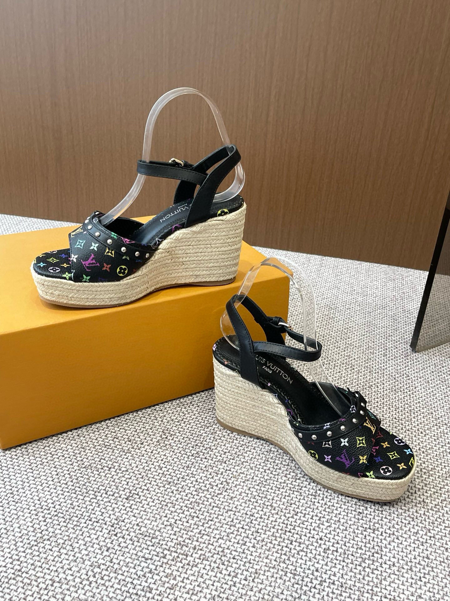 LuxluxHouse Best Quality Women Shoes Louis Vuitton