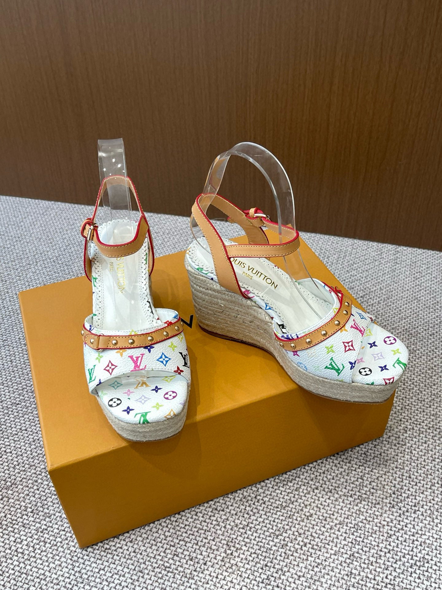 LuxluxHouse Best Quality Women Shoes Louis Vuitton