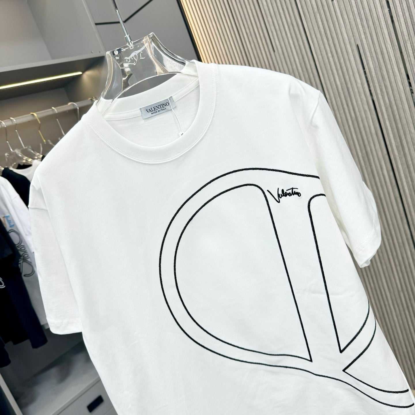 LuxluxHouse Best Quality Clothes Valentino T-shirt
