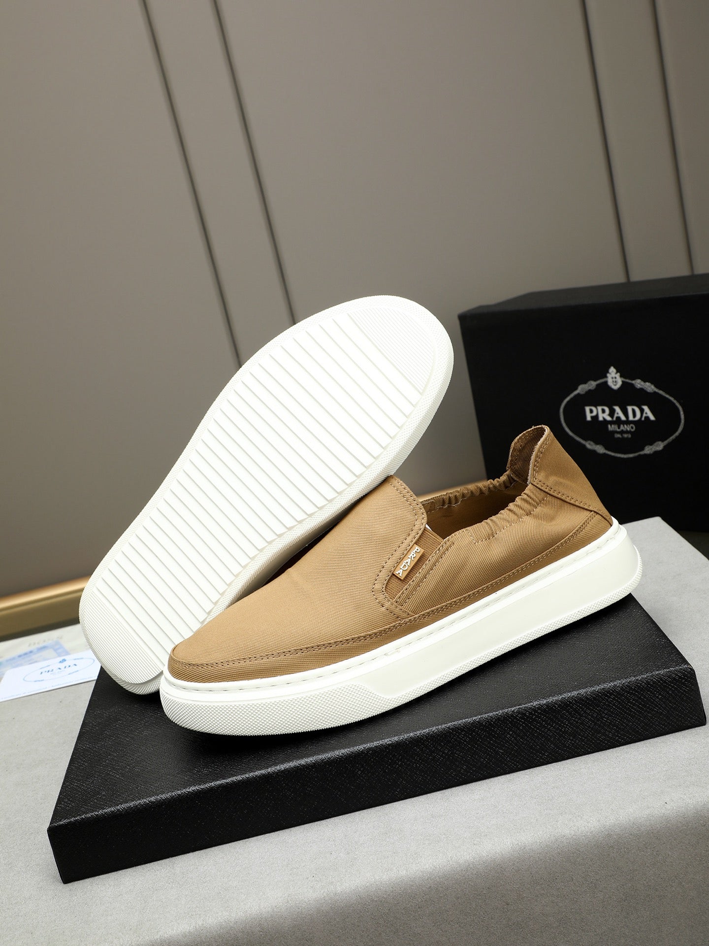 LuxluxHouse Best Quality Shoes Prada