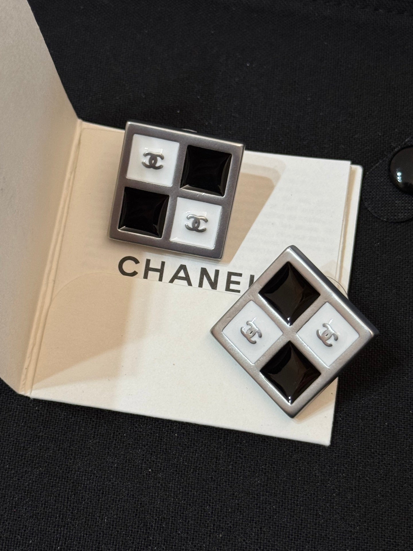 LuxluxHouse Low Price And High Quality Accessories Earrings