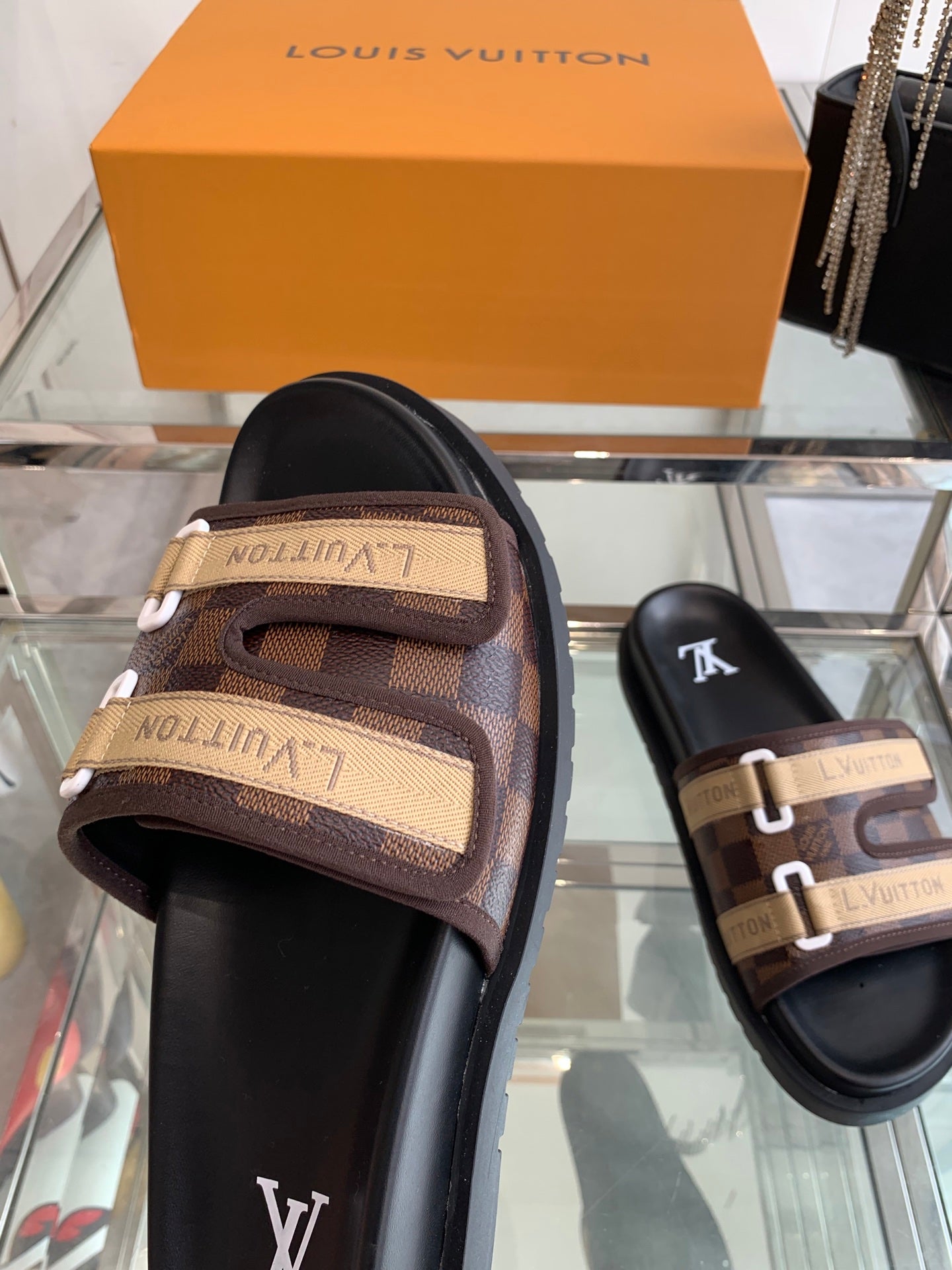 LuxluxHouse Best Quality Sandals Louis Vuitton
