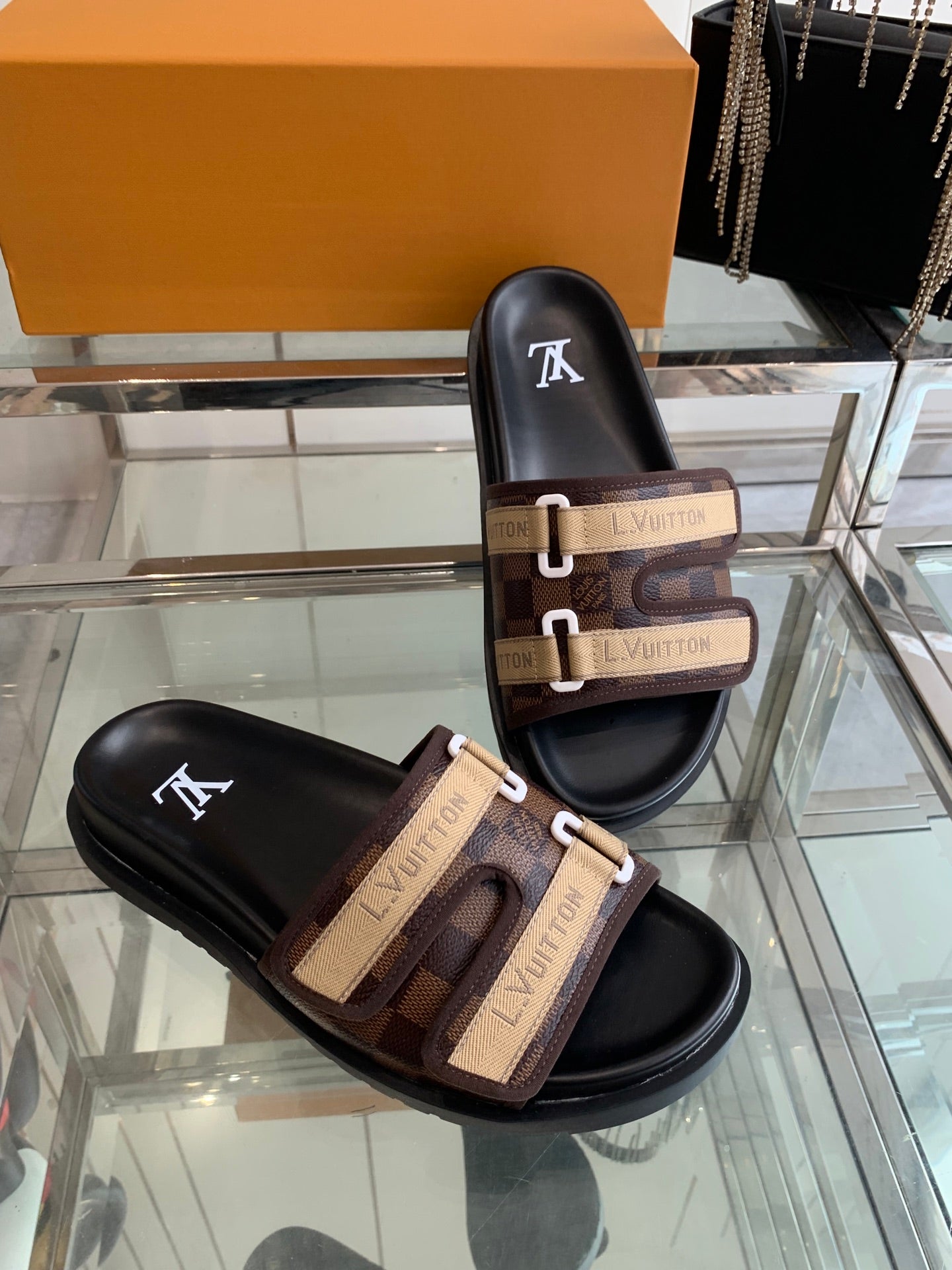 LuxluxHouse Best Quality Sandals Louis Vuitton