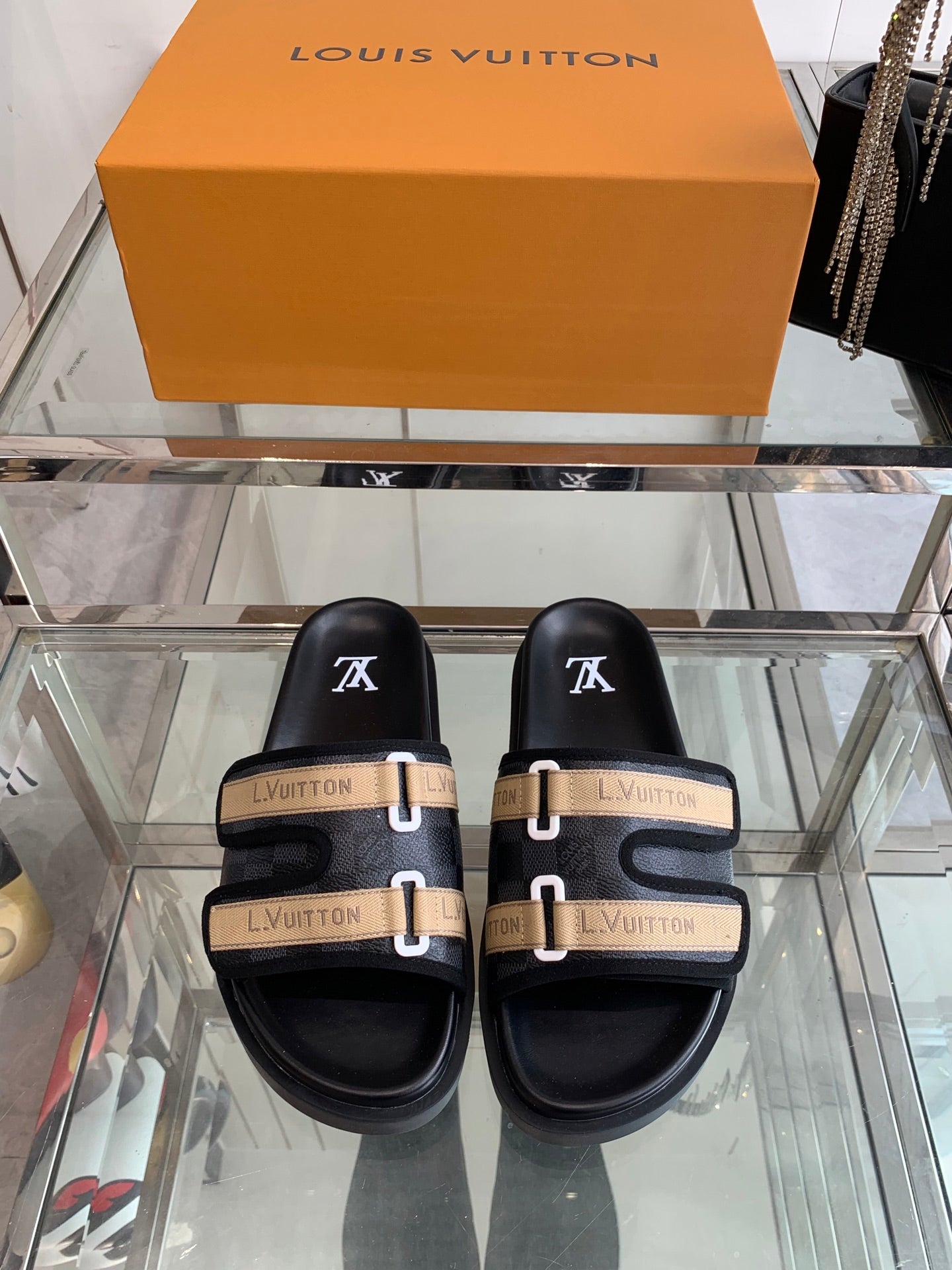 LuxluxHouse Best Quality Sandals Louis Vuitton