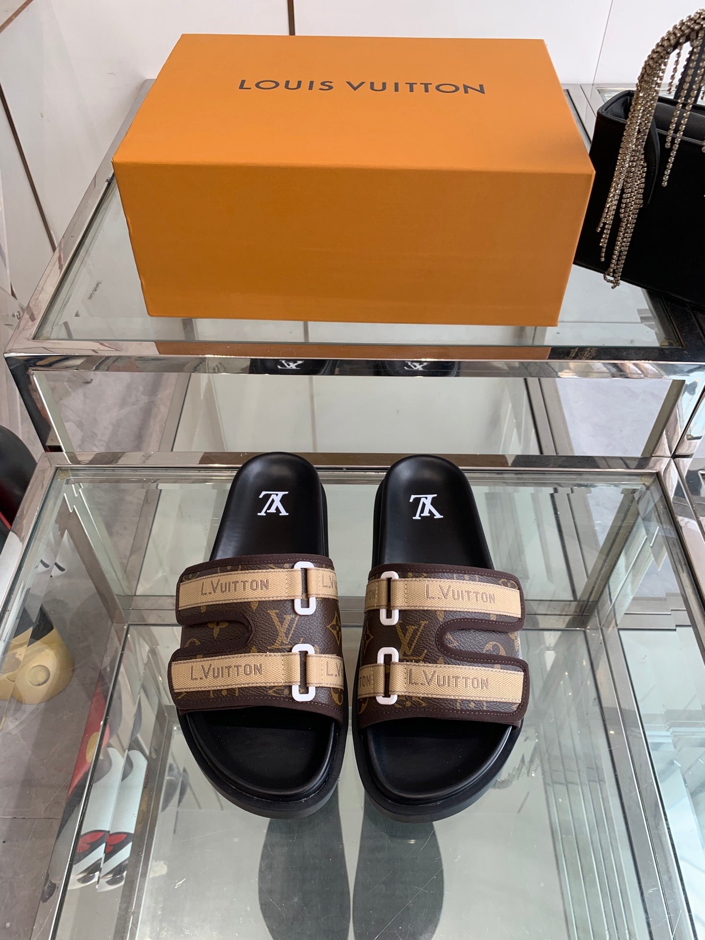 LuxluxHouse Best Quality Sandals Louis Vuitton