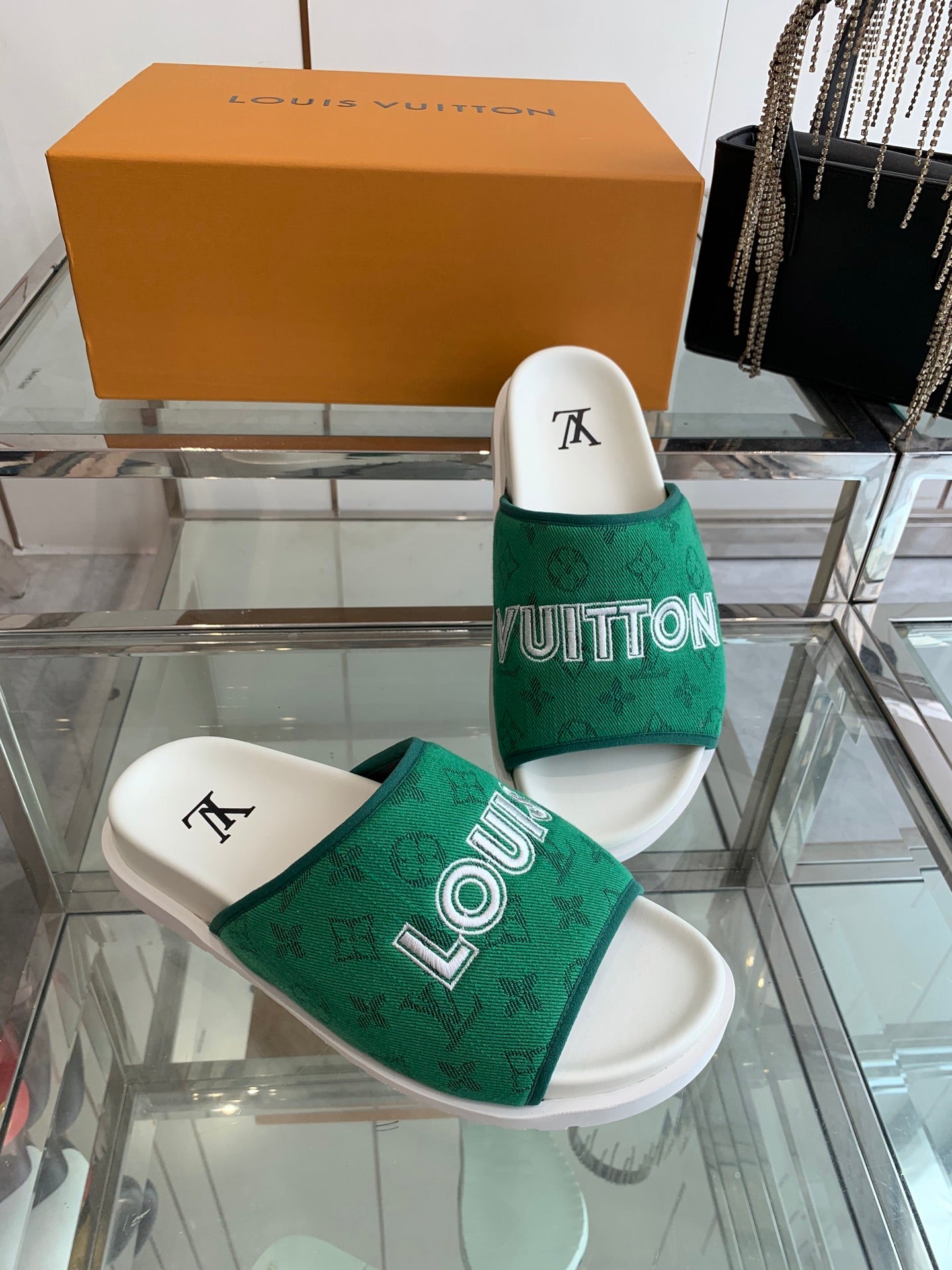 LuxluxHouse Best Quality Sandals Louis Vuitton