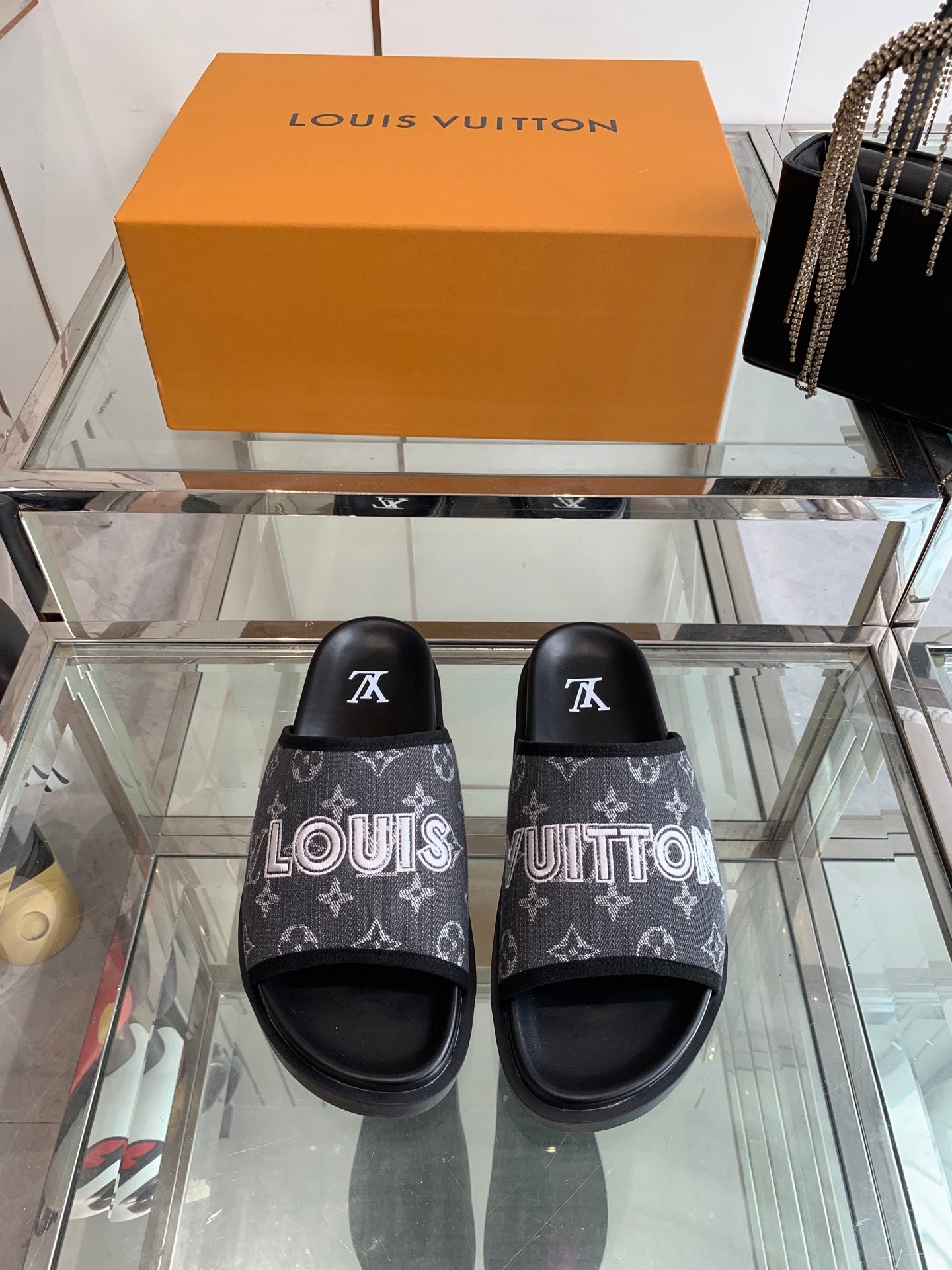LuxluxHouse Best Quality Sandals Louis Vuitton