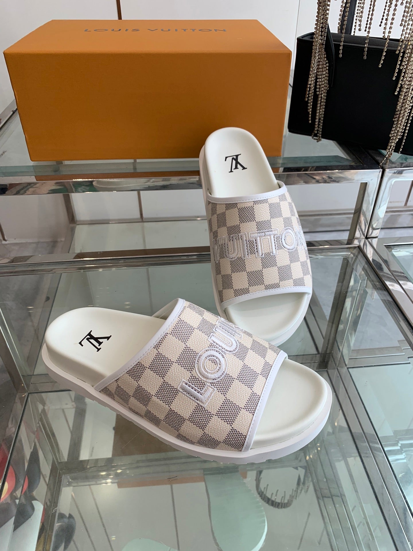 LuxluxHouse Best Quality Sandals Louis Vuitton