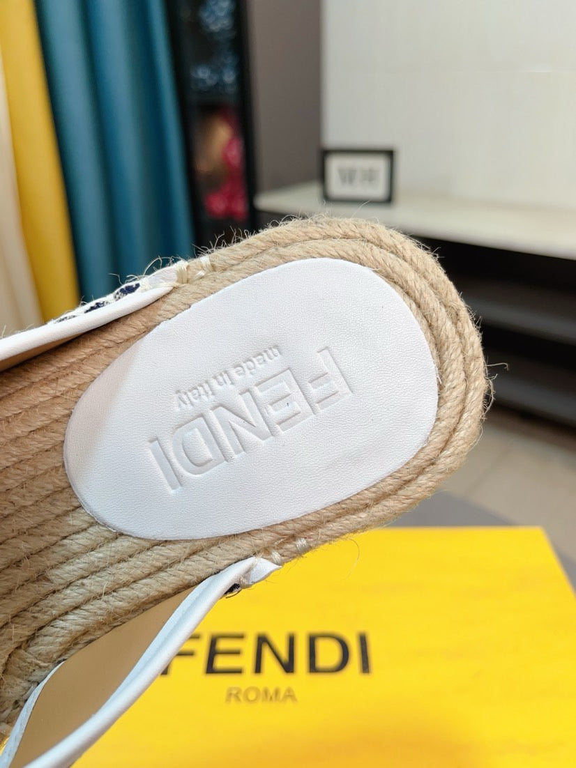 LuxluxHouse Best Quality Sandals Fendi