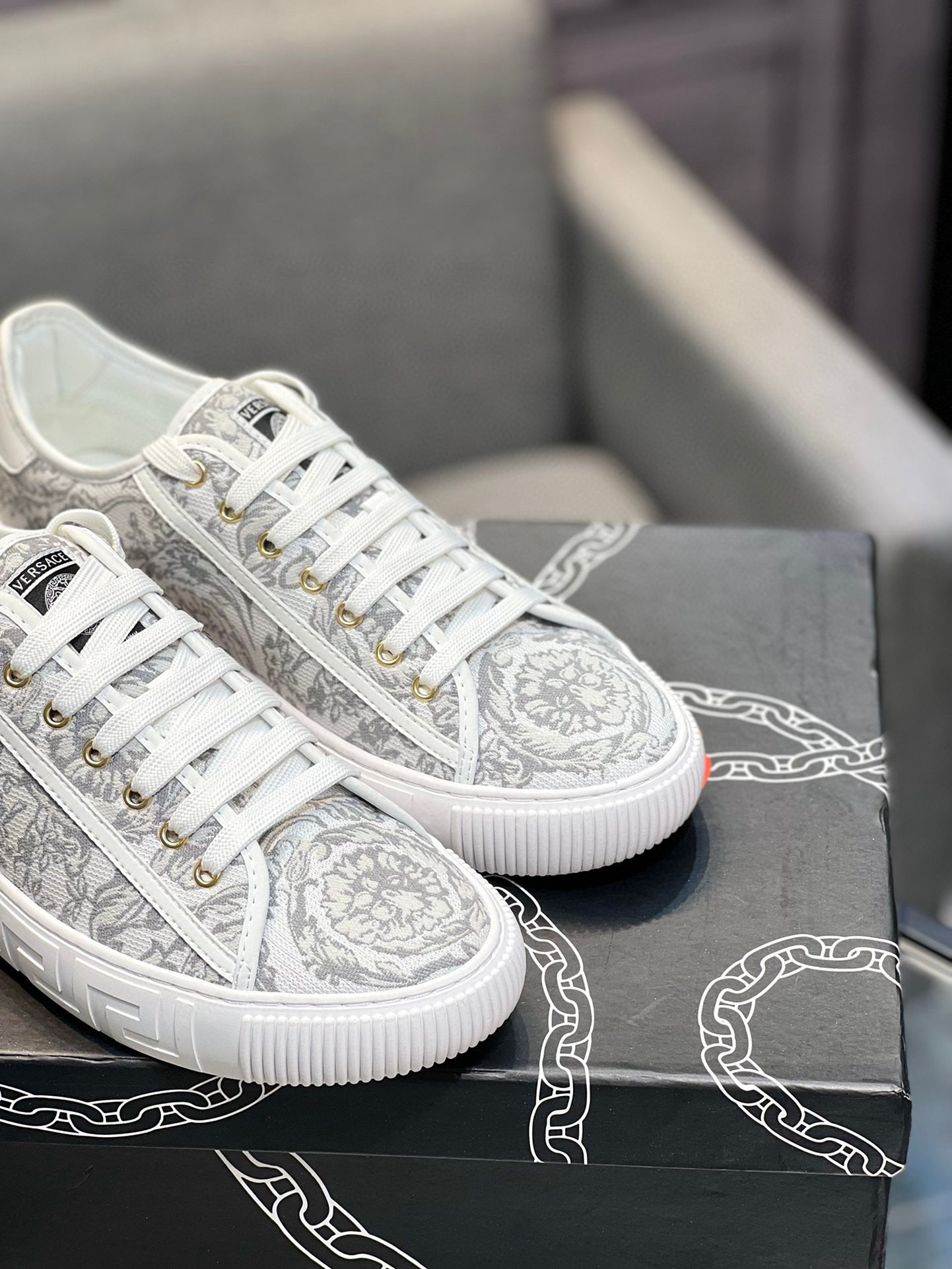 LuxluxHouse Best Quality Shoes Versace