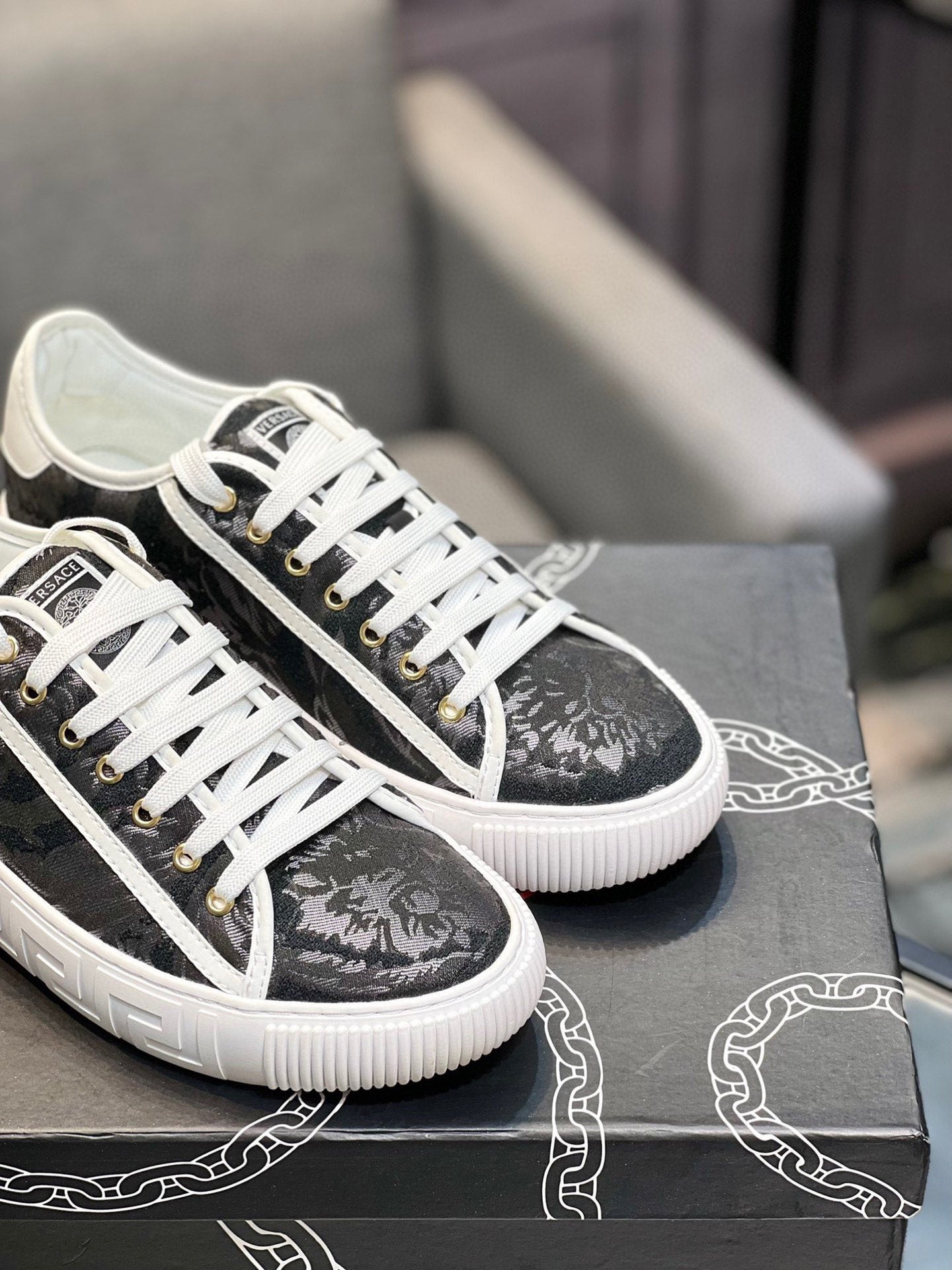 LuxluxHouse Best Quality Shoes Versace