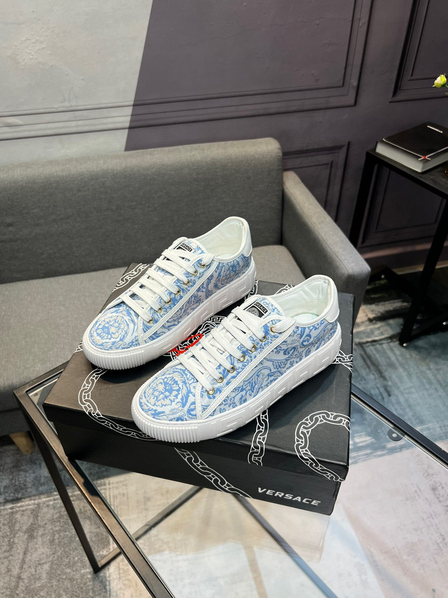 LuxluxHouse Best Quality Shoes Versace