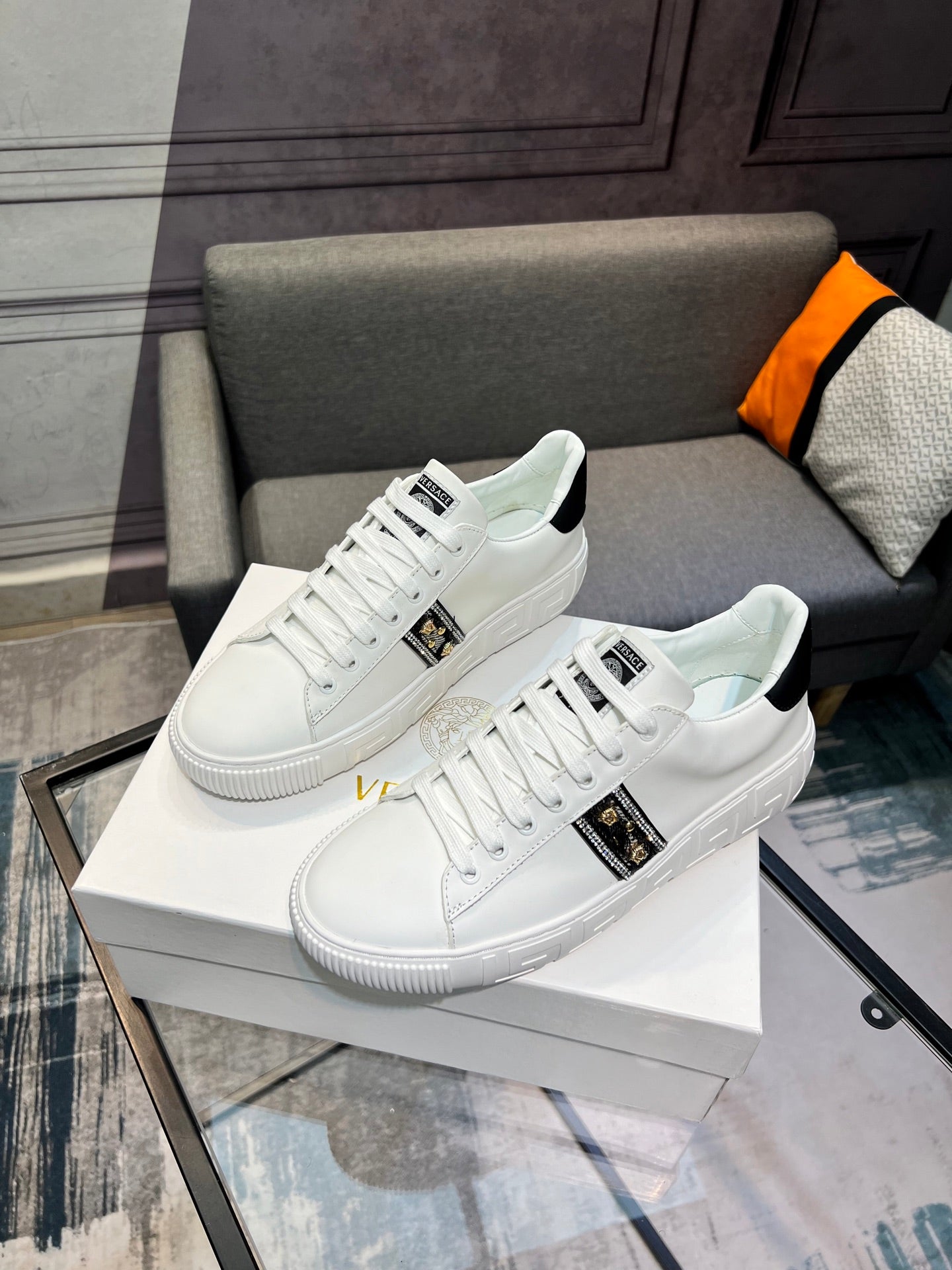 LuxluxHouse Best Quality Shoes Versace