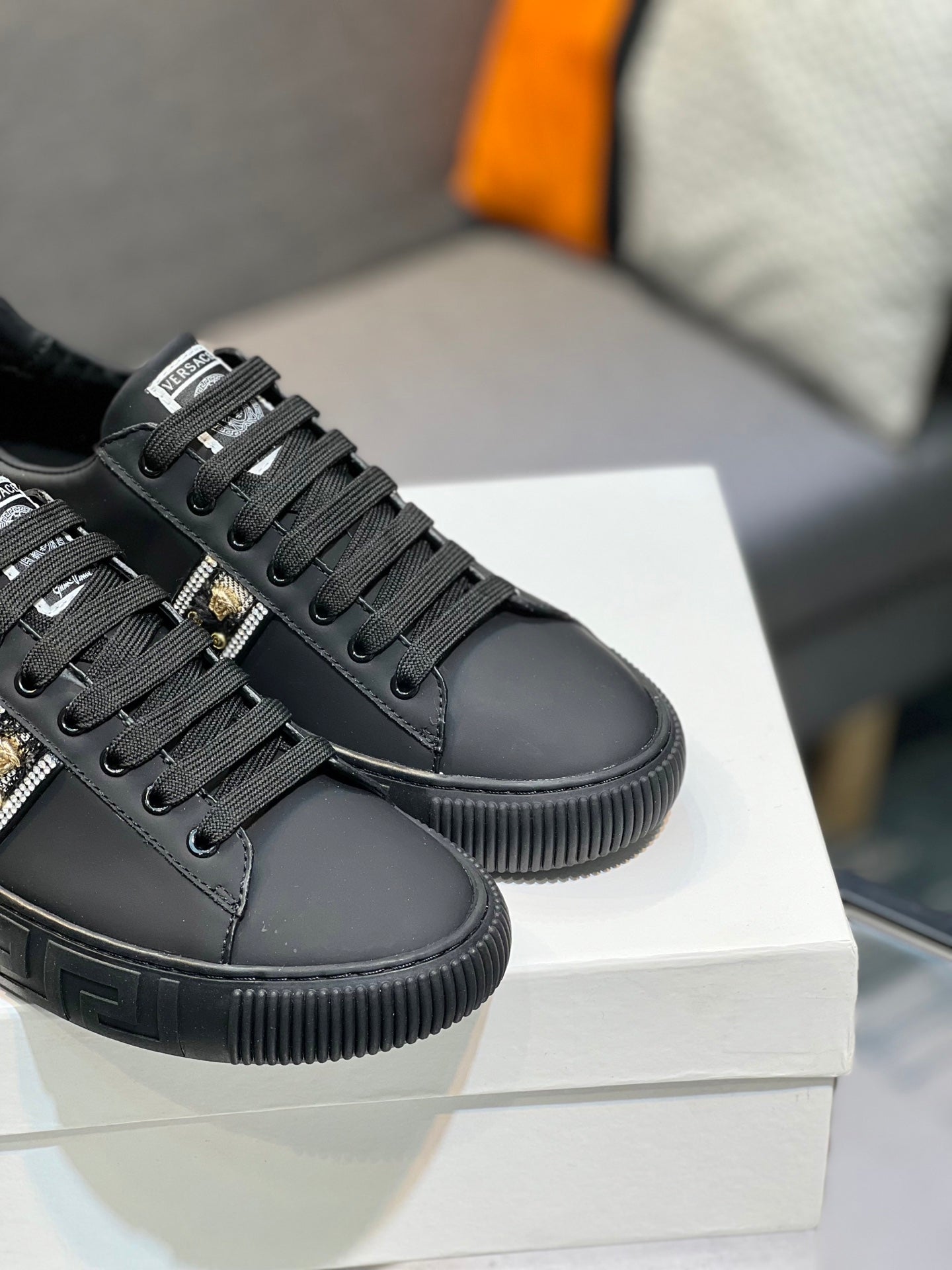 LuxluxHouse Best Quality Shoes Versace
