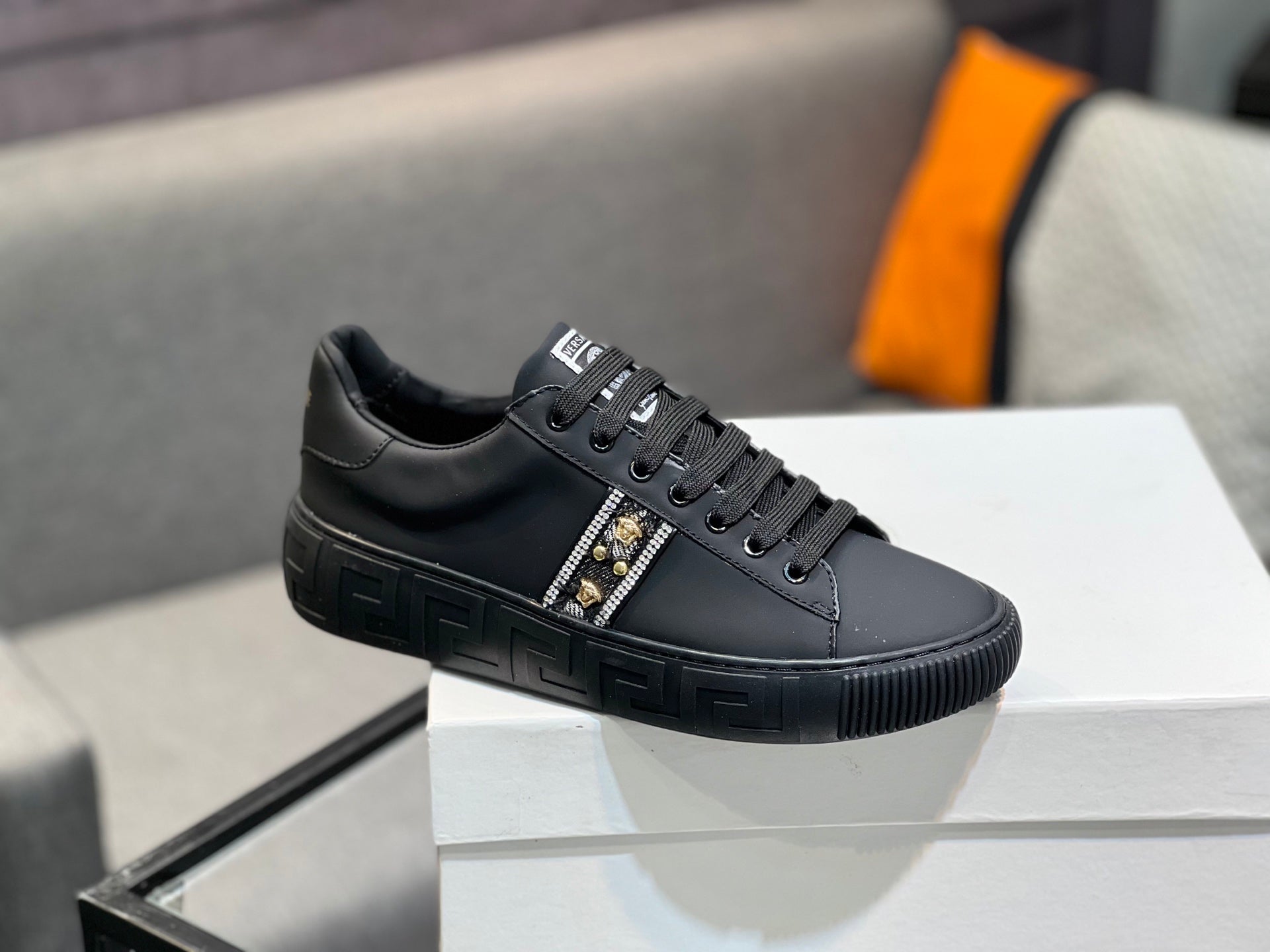 LuxluxHouse Best Quality Shoes Versace