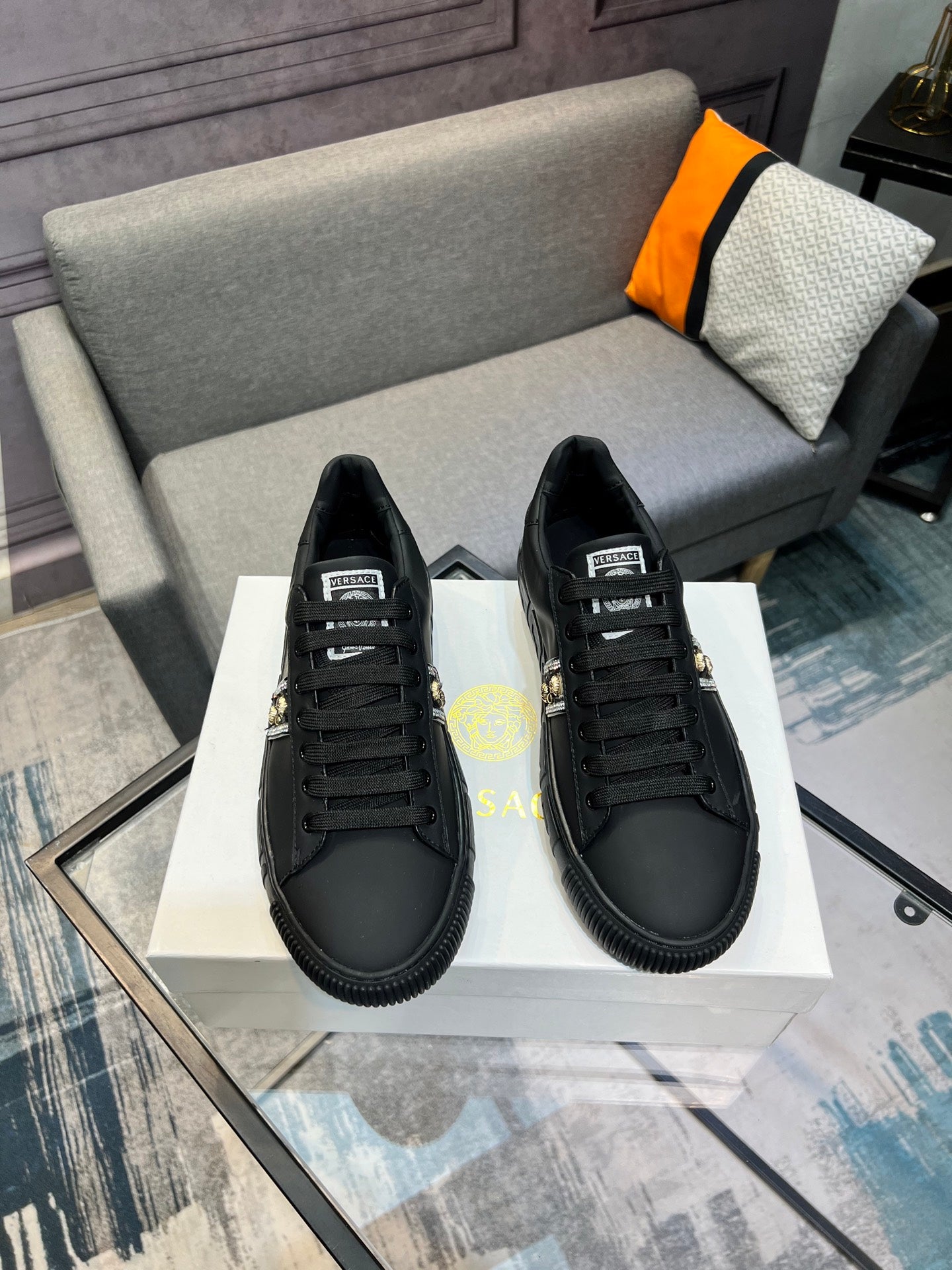LuxluxHouse Best Quality Shoes Versace