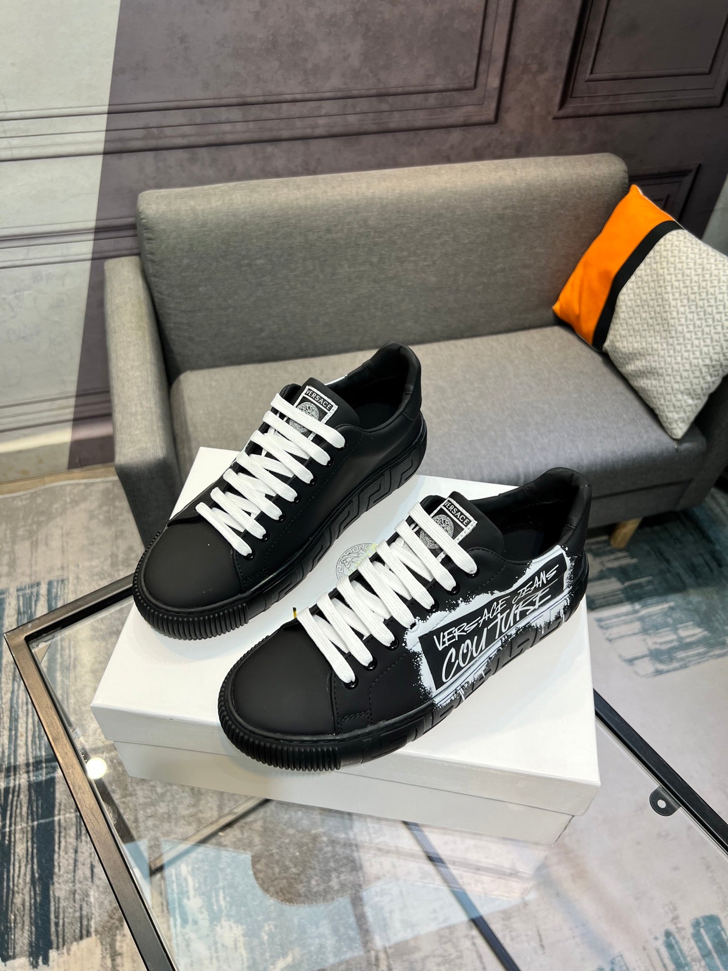 LuxluxHouse Best Quality Shoes Versace