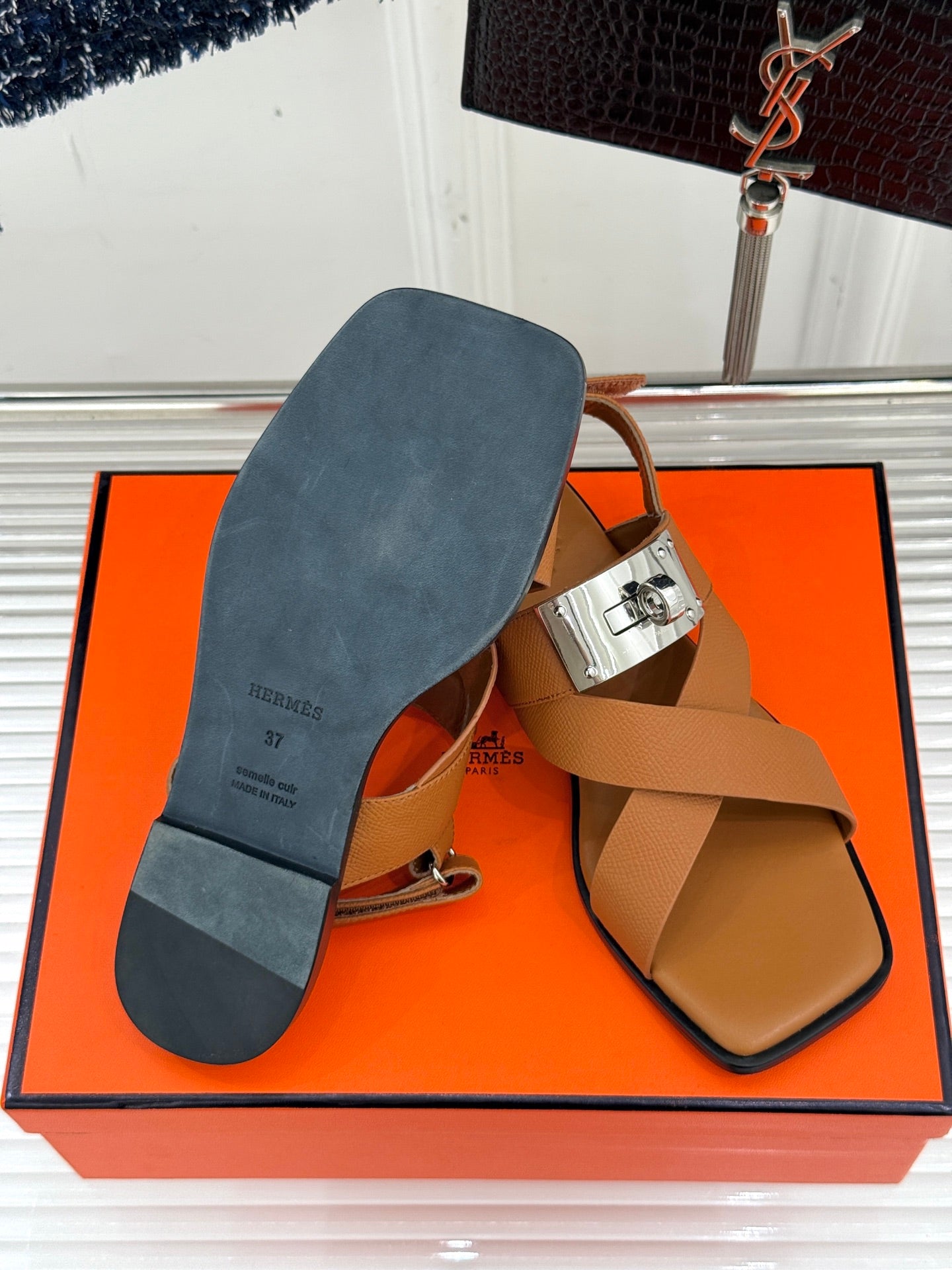 LuxluxHouse Best Quality Women Shoes Hermes