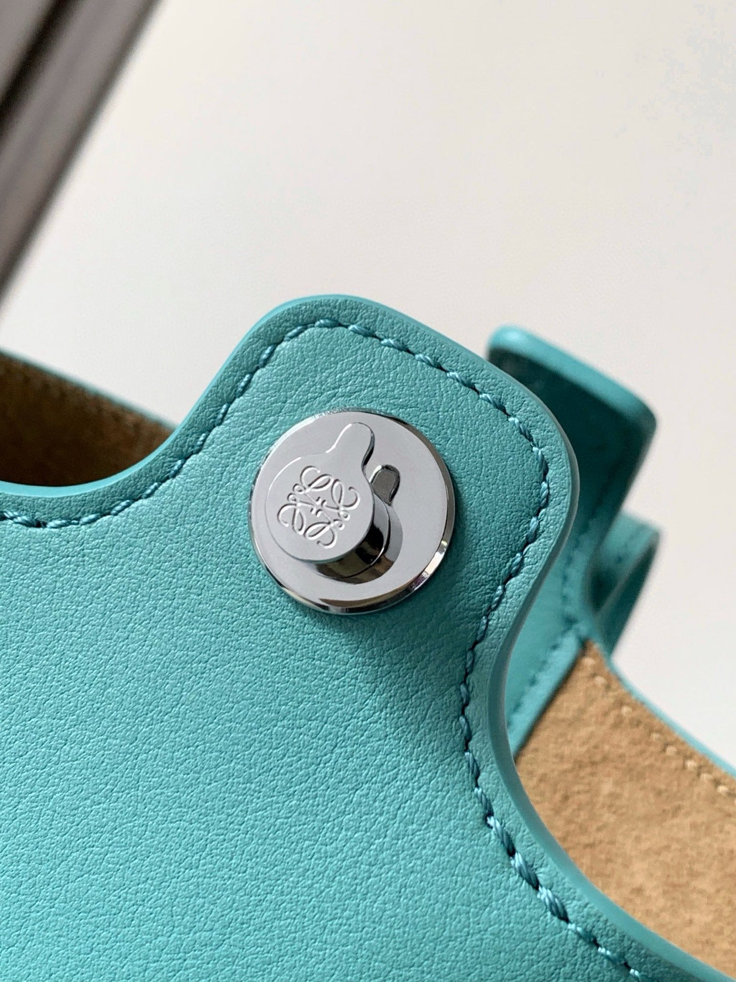 LuxluxHouse Best Quality Bags Loewe