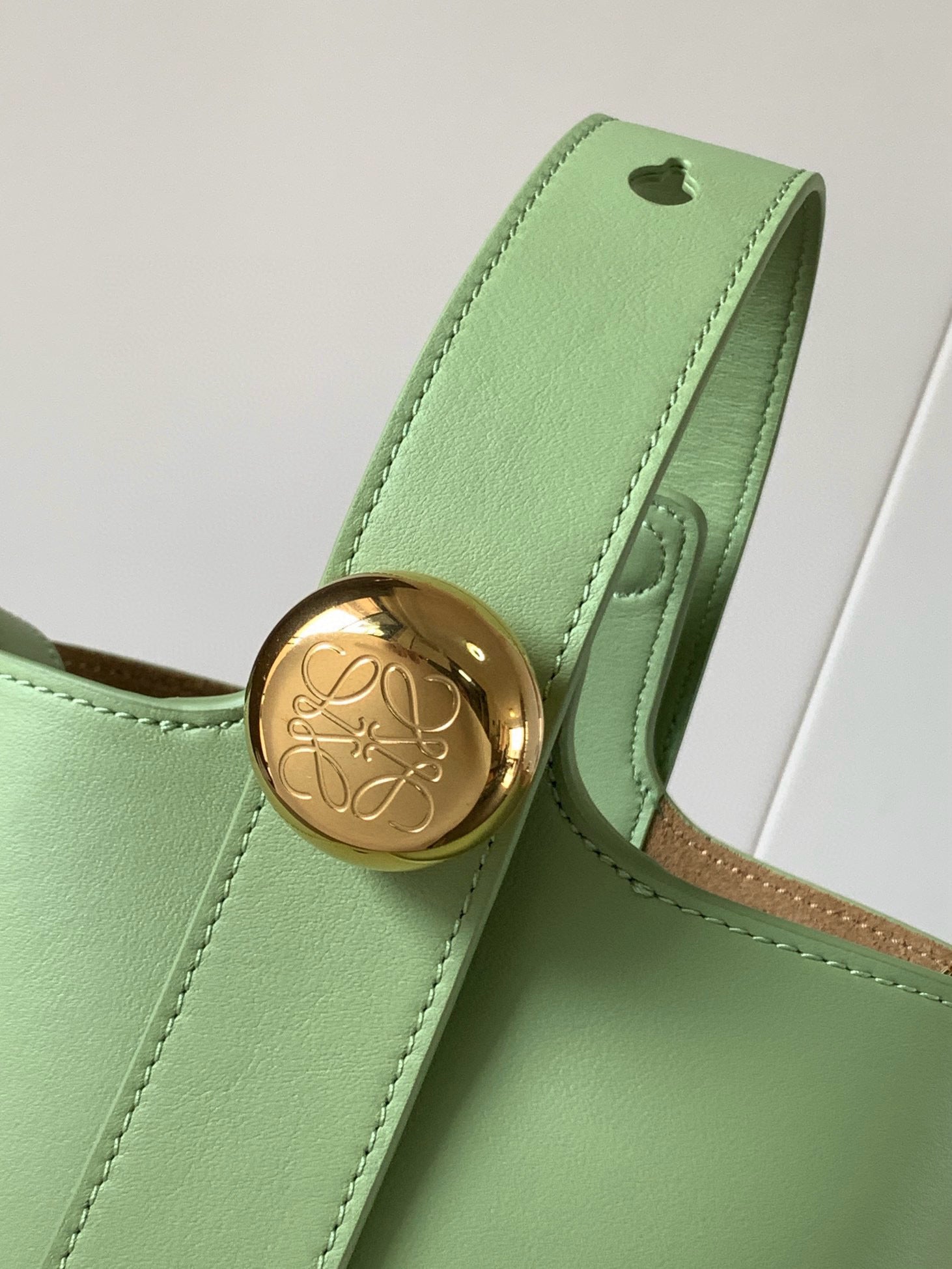 LuxluxHouse Best Quality Bags Loewe