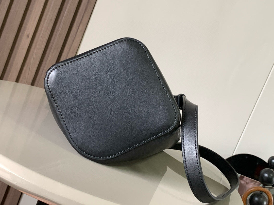 LuxluxHouse Best Quality Bags Loewe