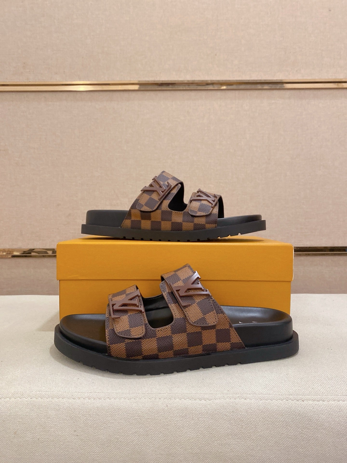 LuxluxHouse Best Quality Sandals Louis Vuitton
